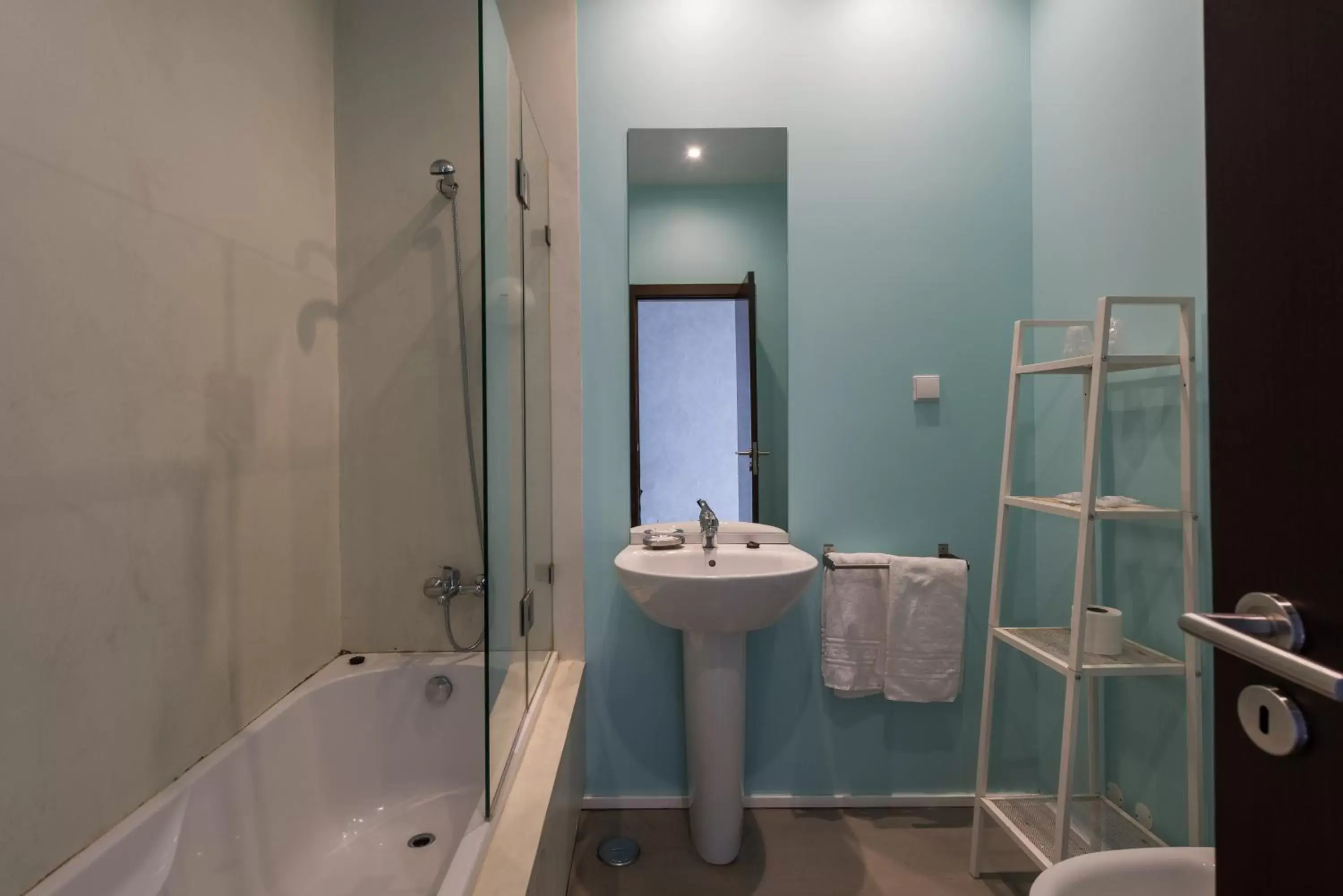 Bathroom in Alfama - Lisbon Lounge Suites