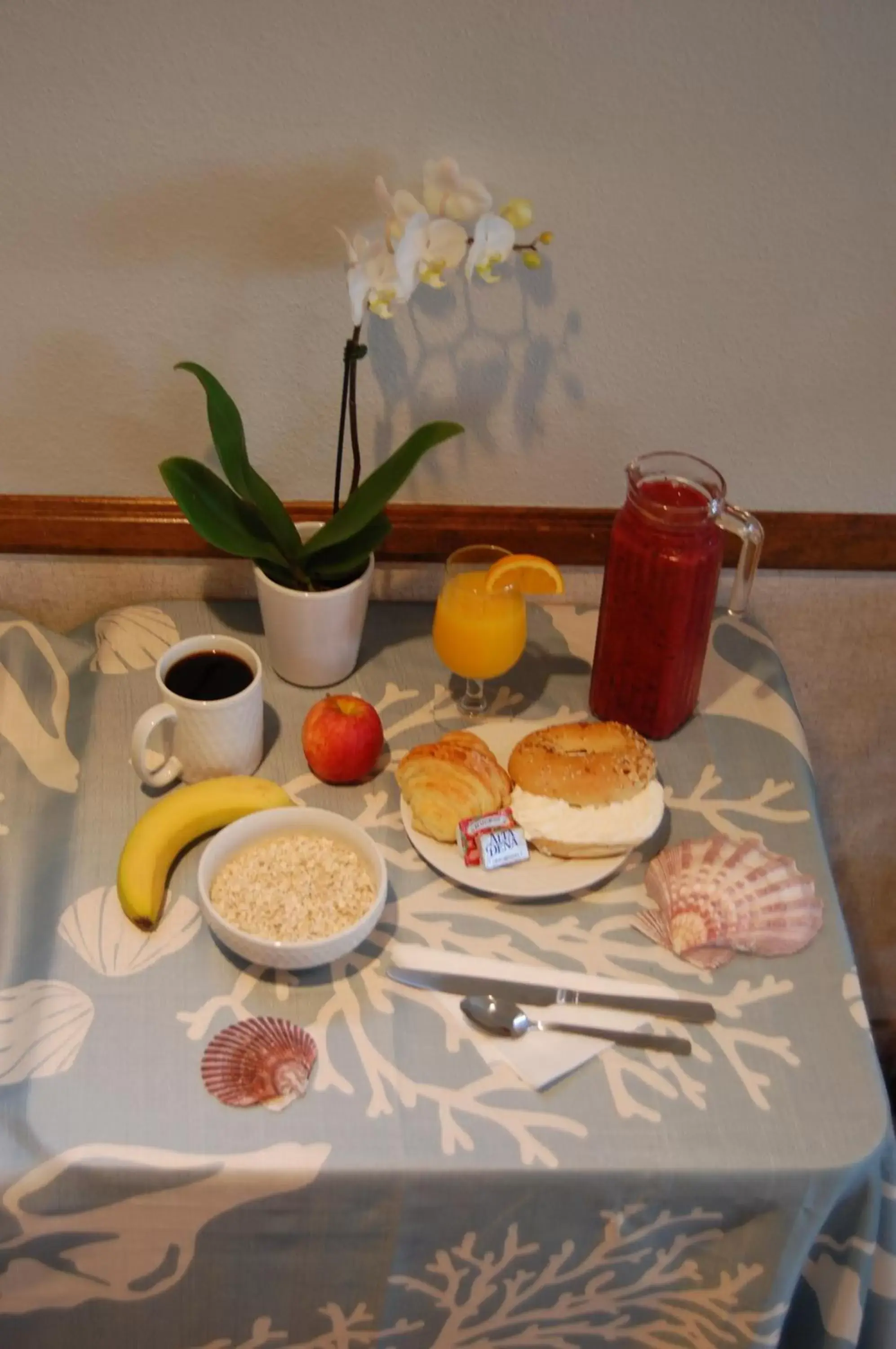 Breakfast in Best Western Premier Del Mar Inn Hotel