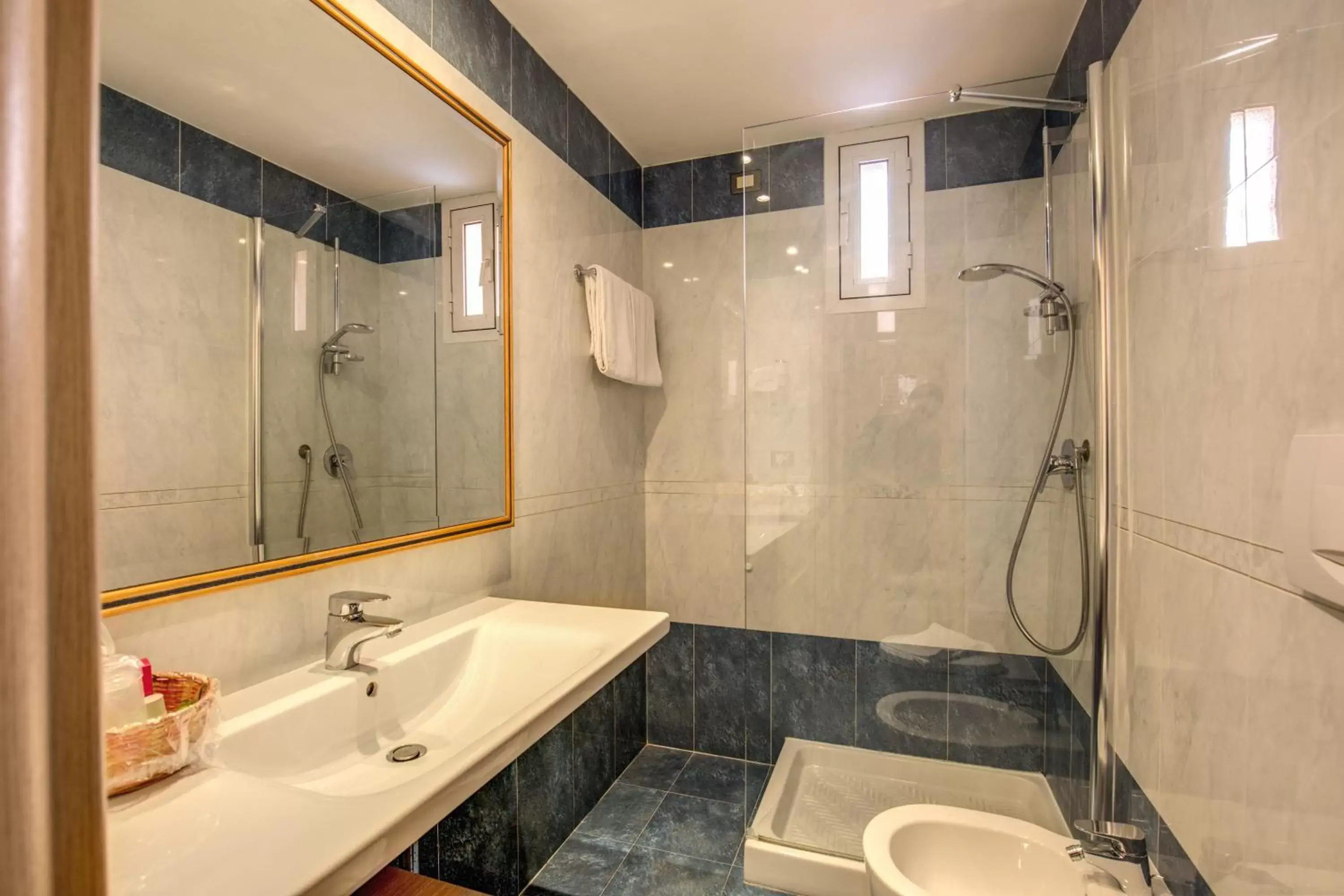 Bathroom in Hotel San Remo