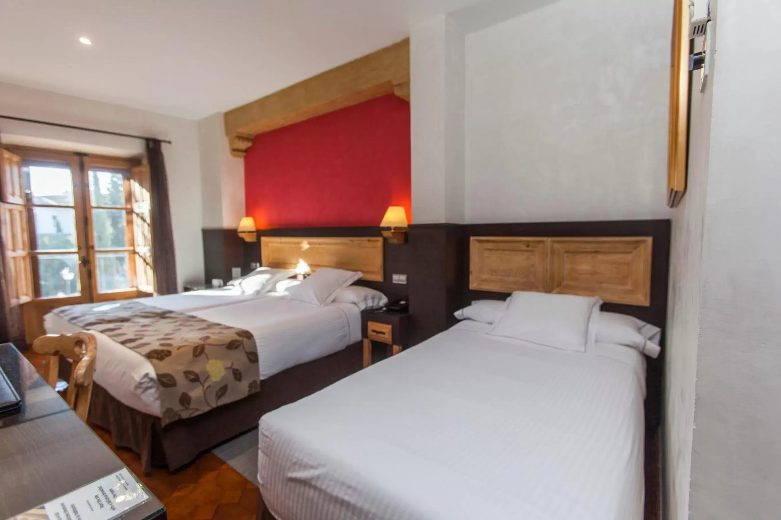 Bed in Hotel Pintor El Greco