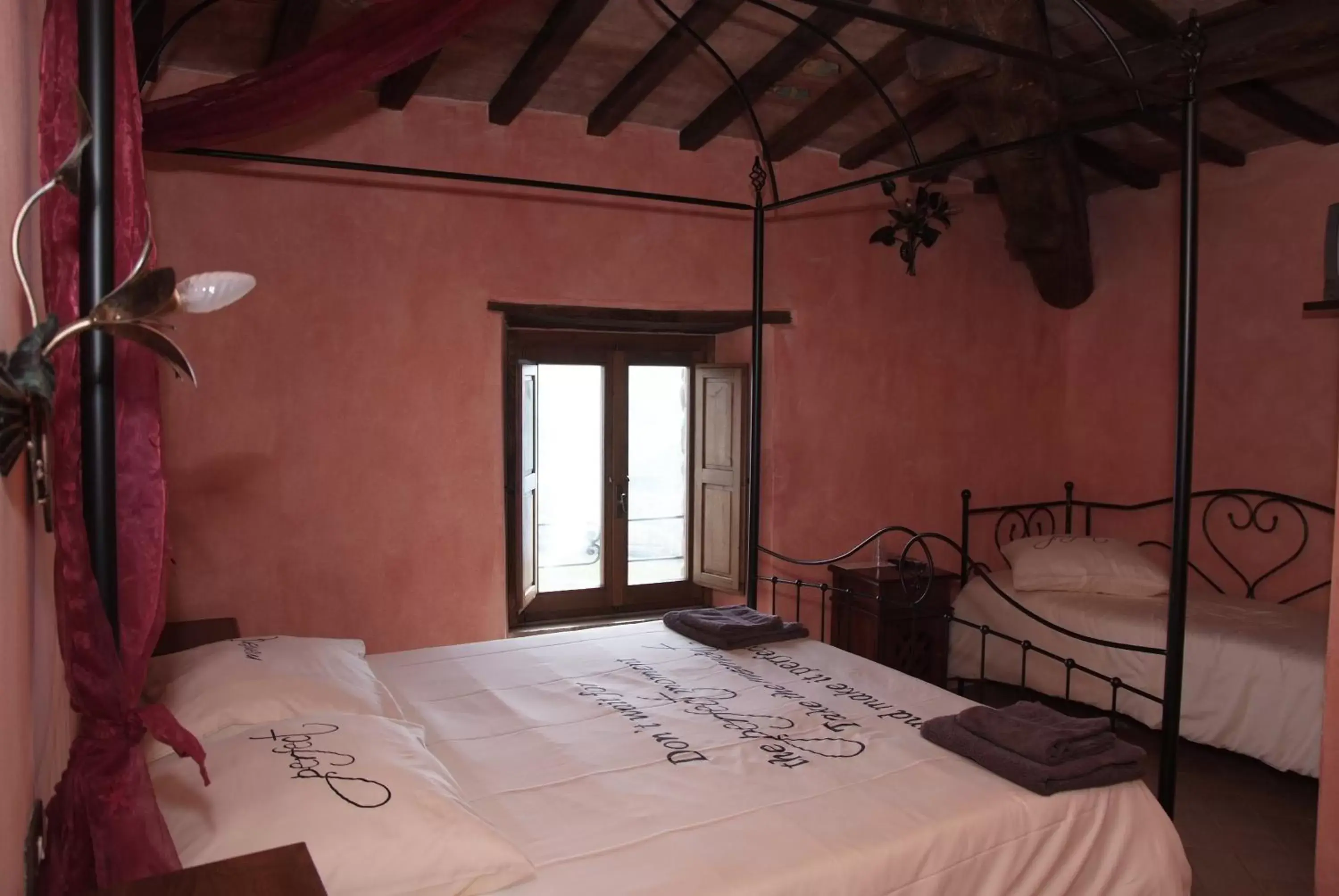 Bedroom, Bed in Castello Di Giomici