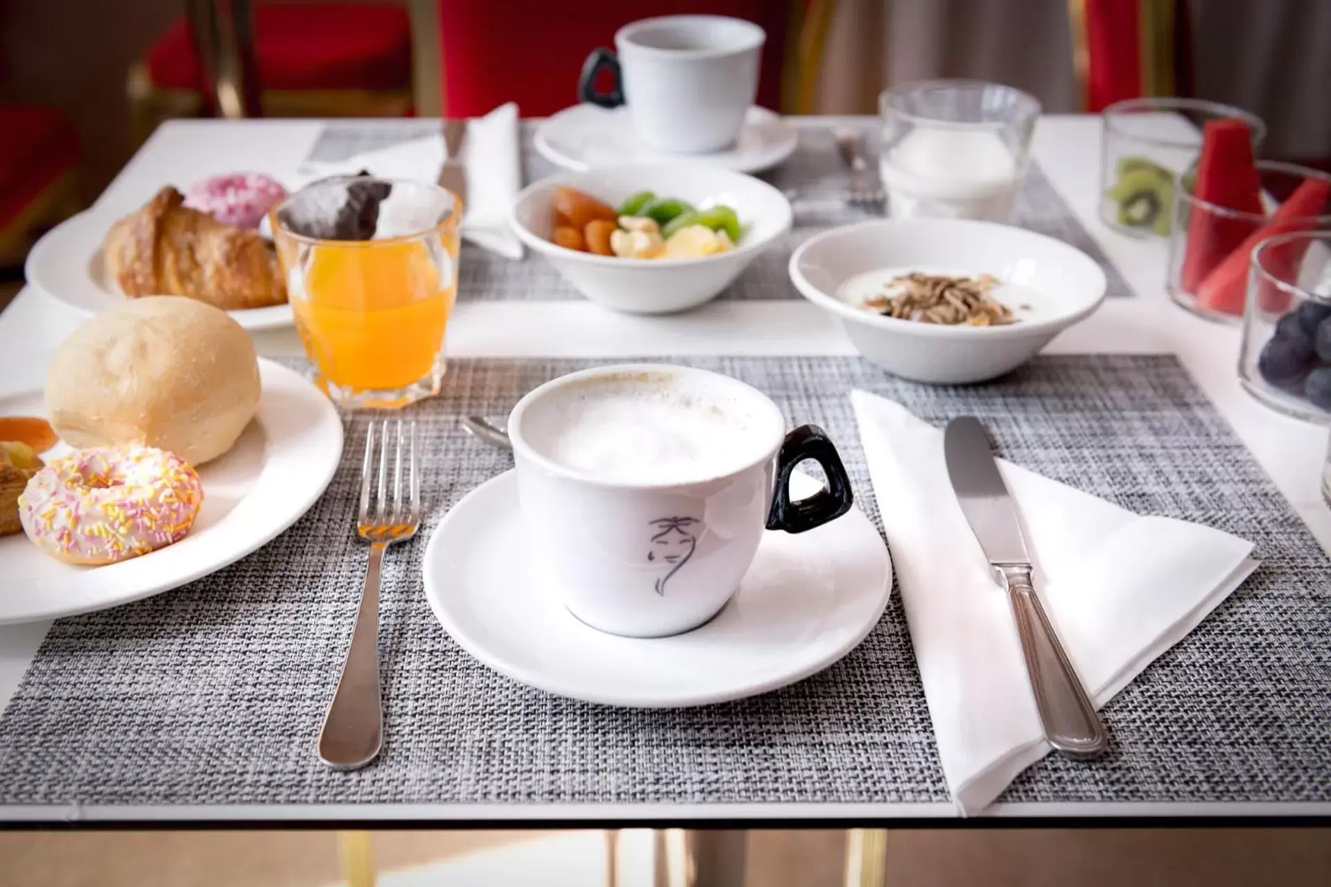 Food and drinks in Best Western Cavalieri Della Corona Food and drinks in Best Western Cavalieri Della Corona