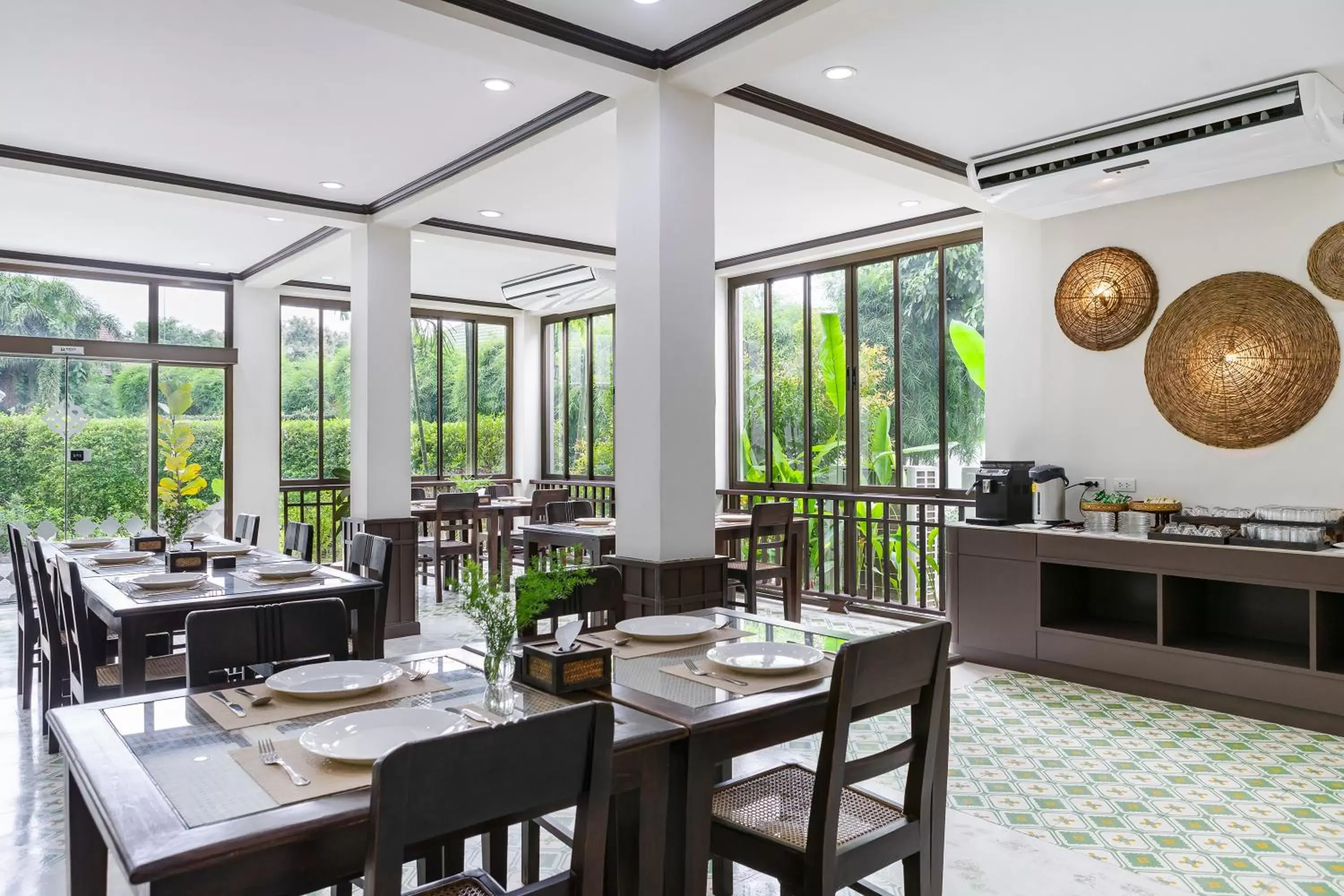 Restaurant/places to eat in Ratchapruek Lanna Boutique Restaurant/places to eat in Ratchapruek Lanna Boutique