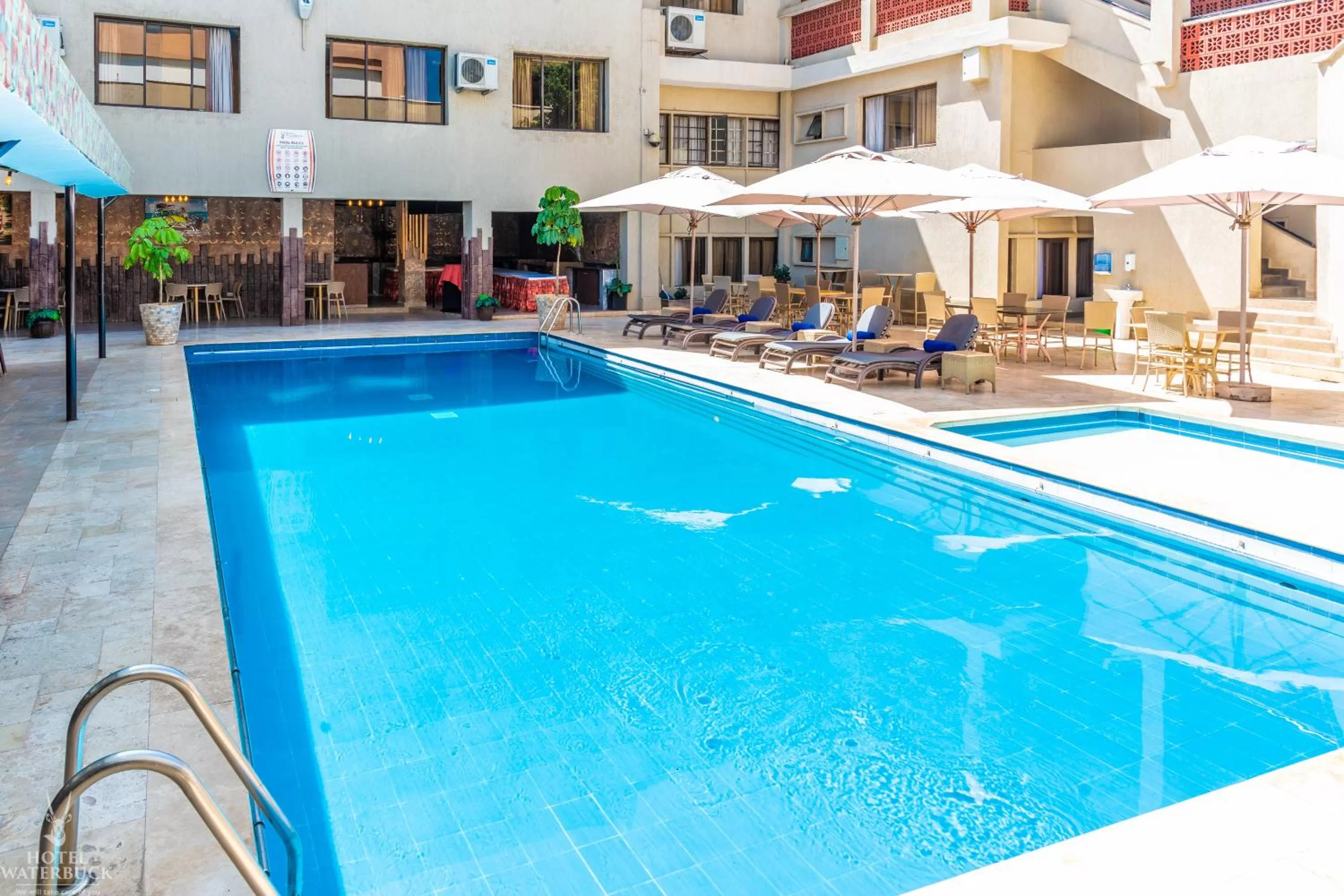 Swimming Pool in Hotel Waterbuck