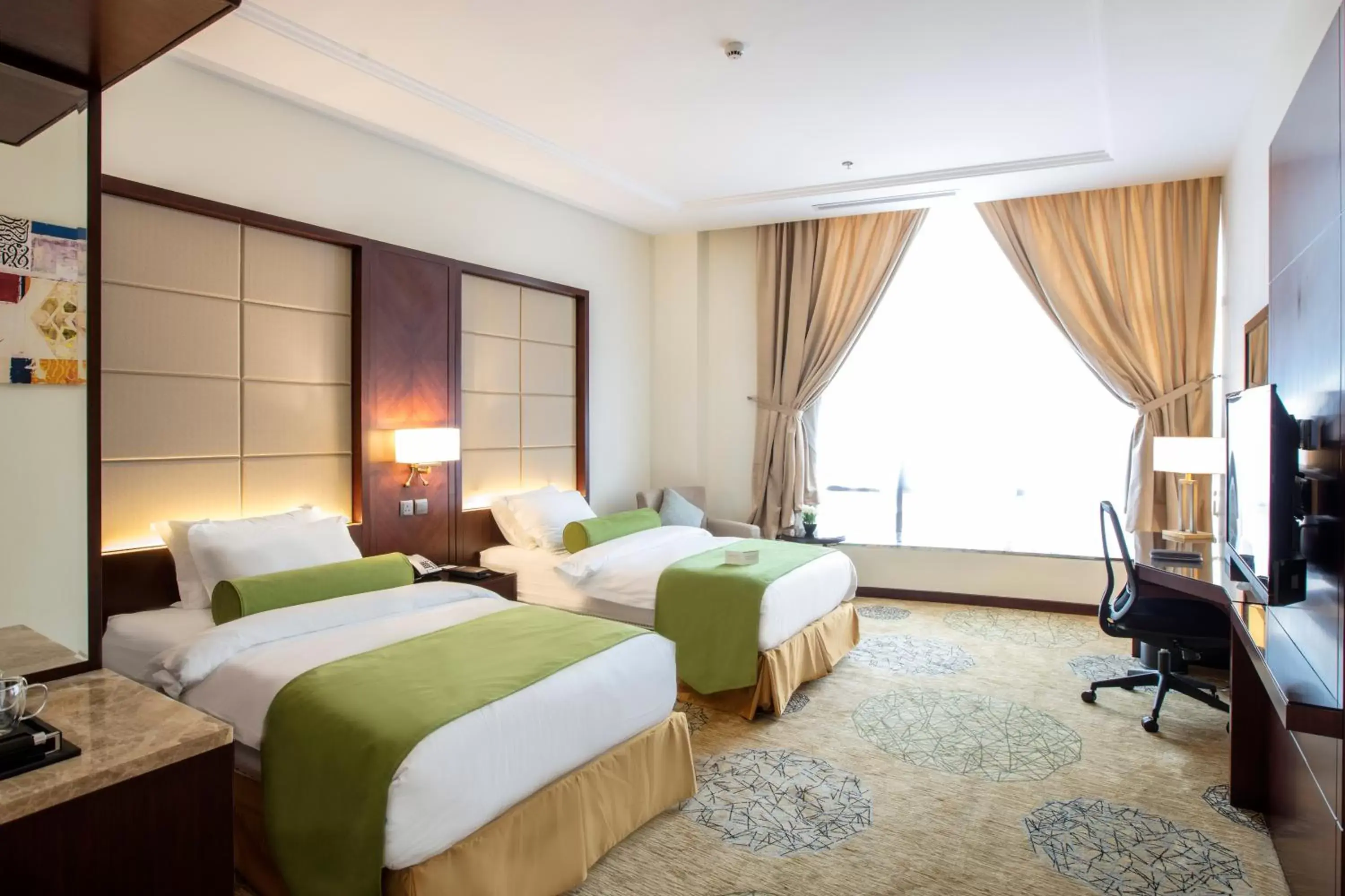 Photo of the whole room, Bed in Prime Al Hamra Hotel