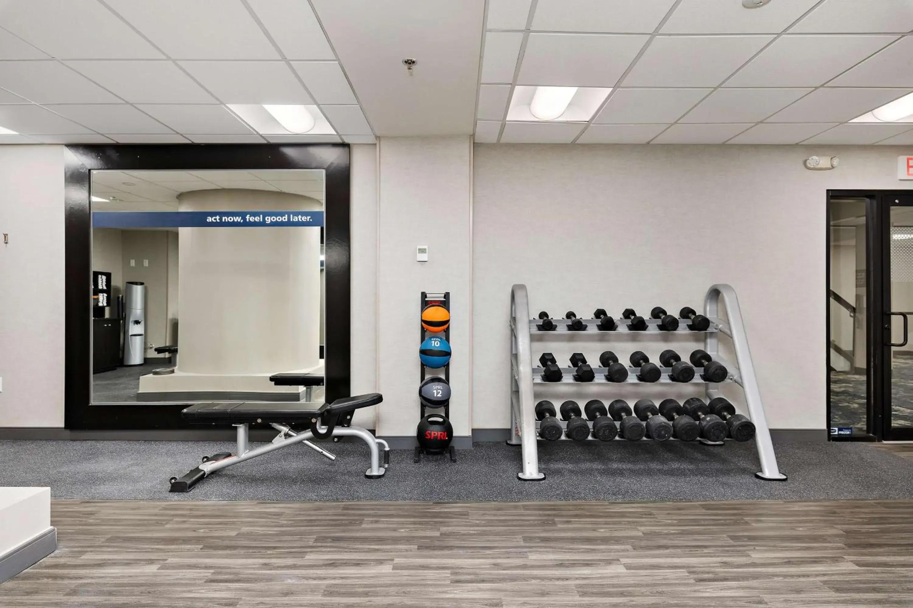 Fitness centre/facilities, Fitness Center/Facilities in Hampton Inn By Hilton Kansas City Downtown Financial District, MO