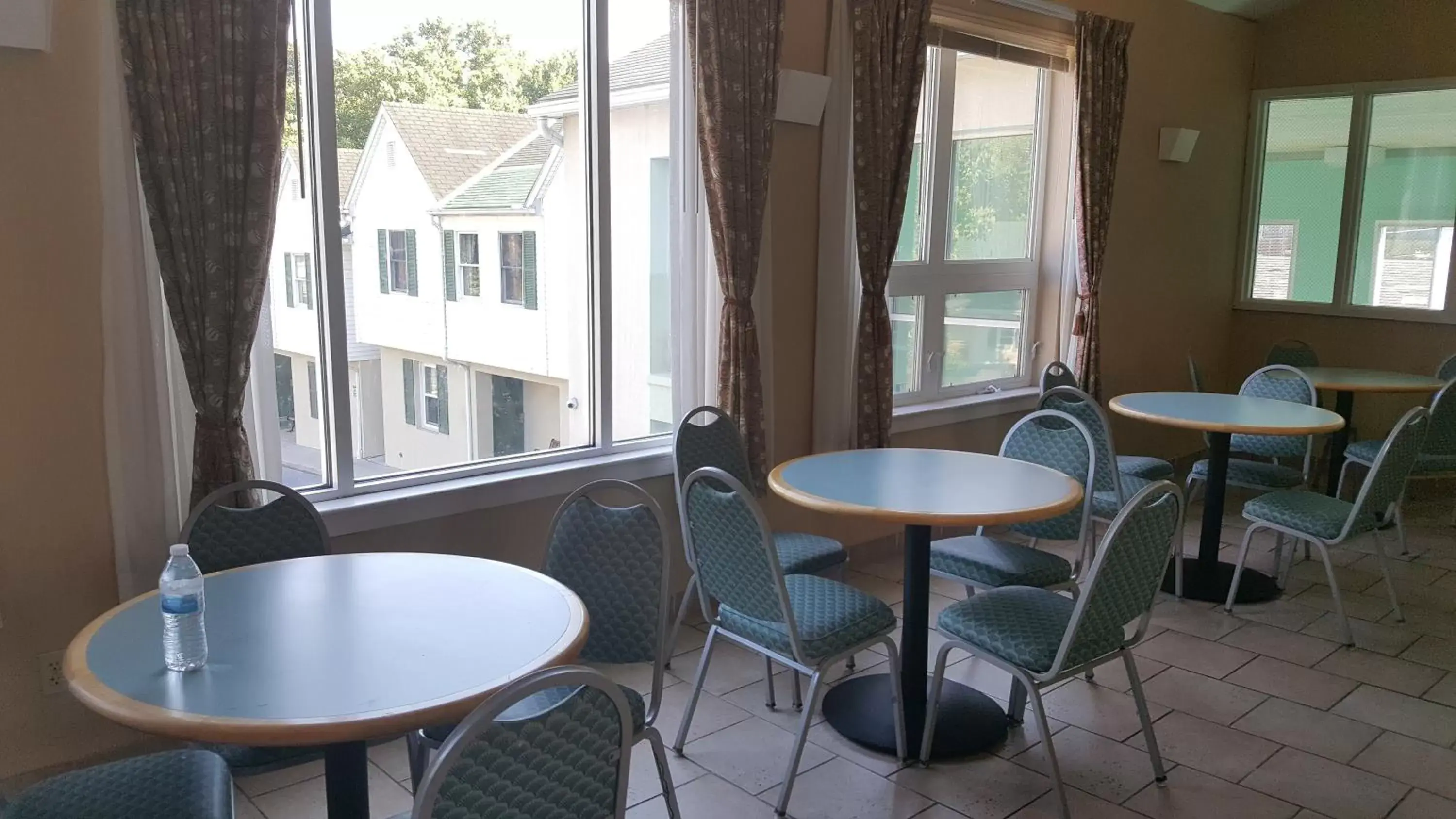 Dining Area in Rodeway Inn & Suites Hershey