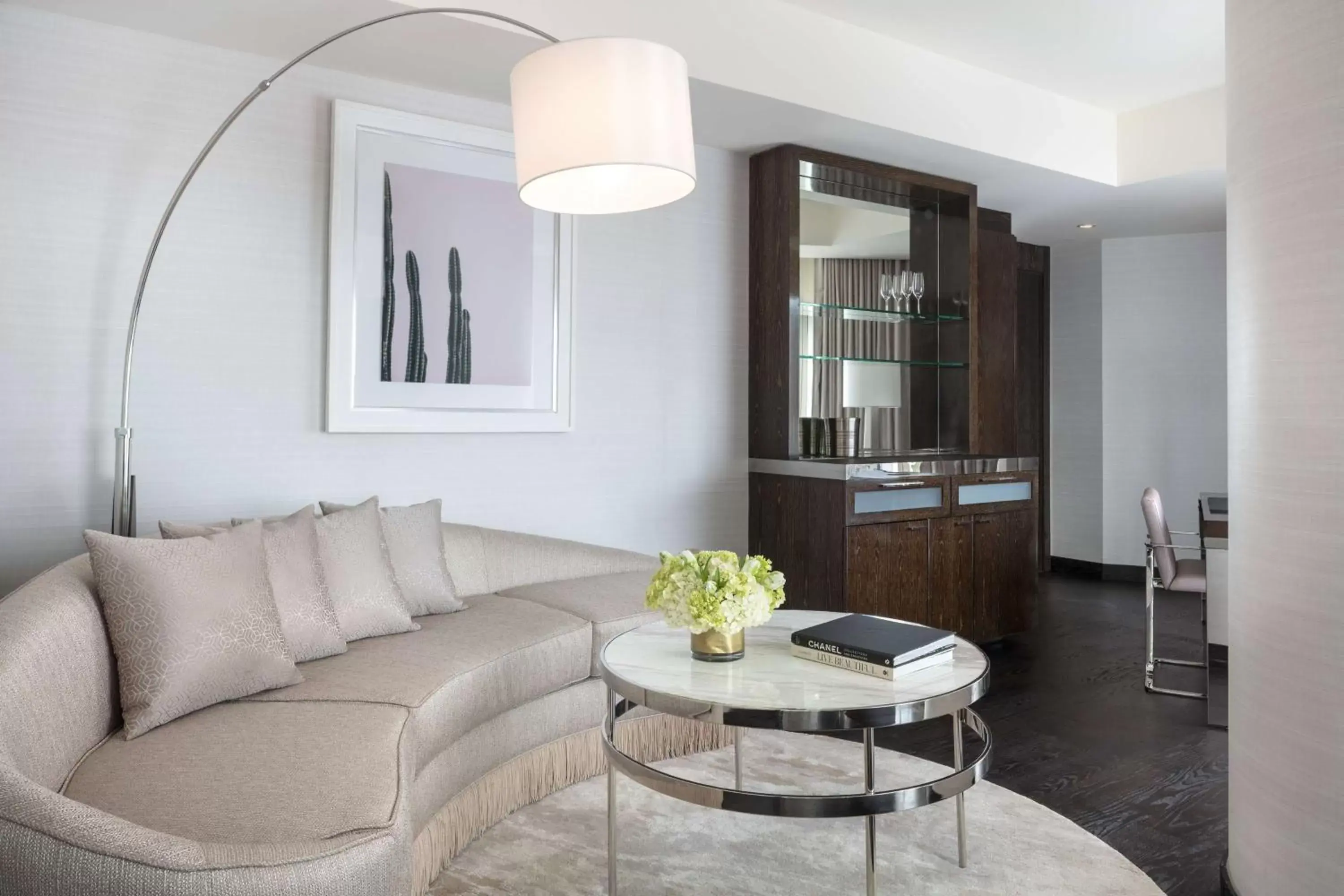 Living room, Seating Area in Waldorf Astoria Las Vegas