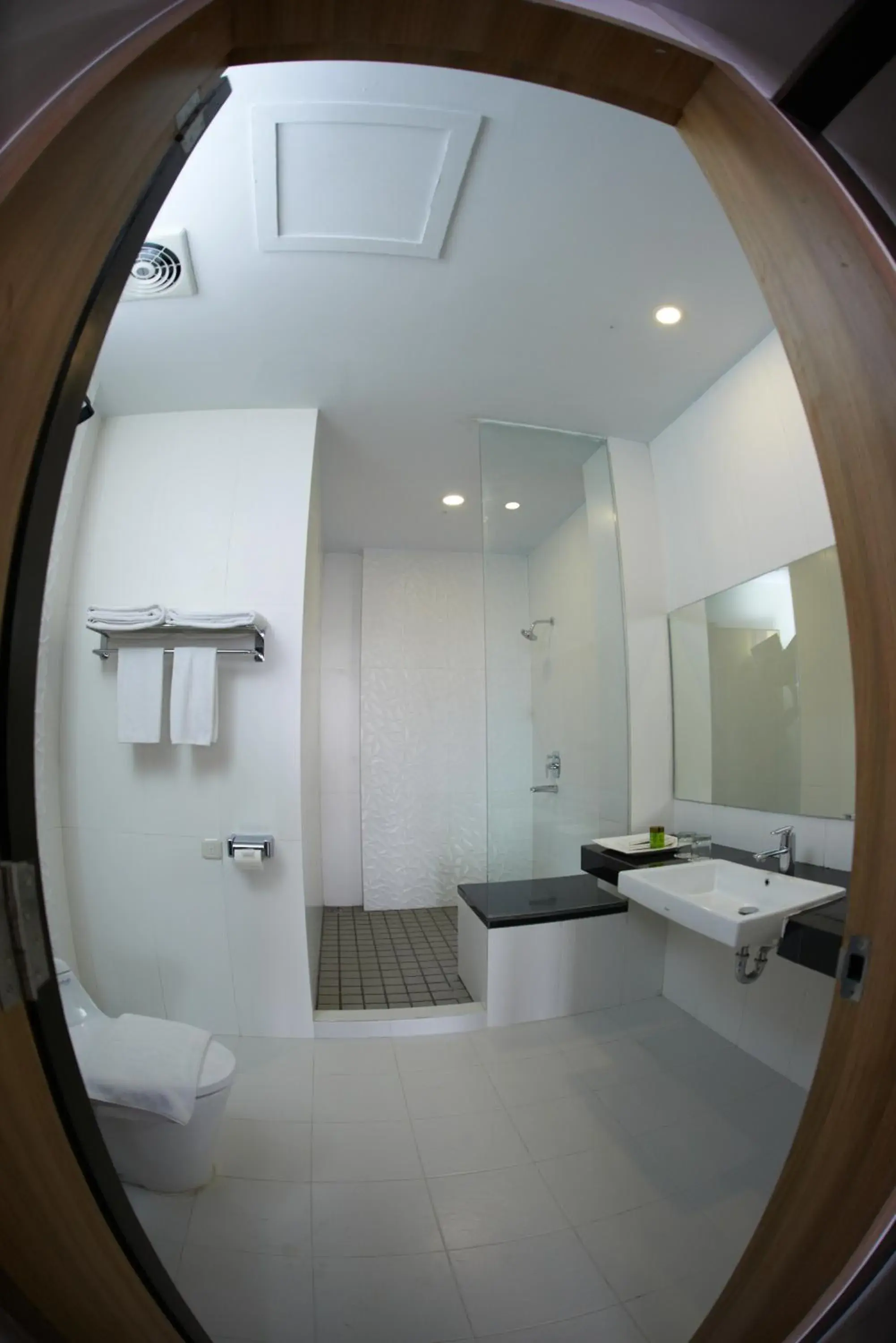 Bathroom in Winstar Hotel Pekanbaru