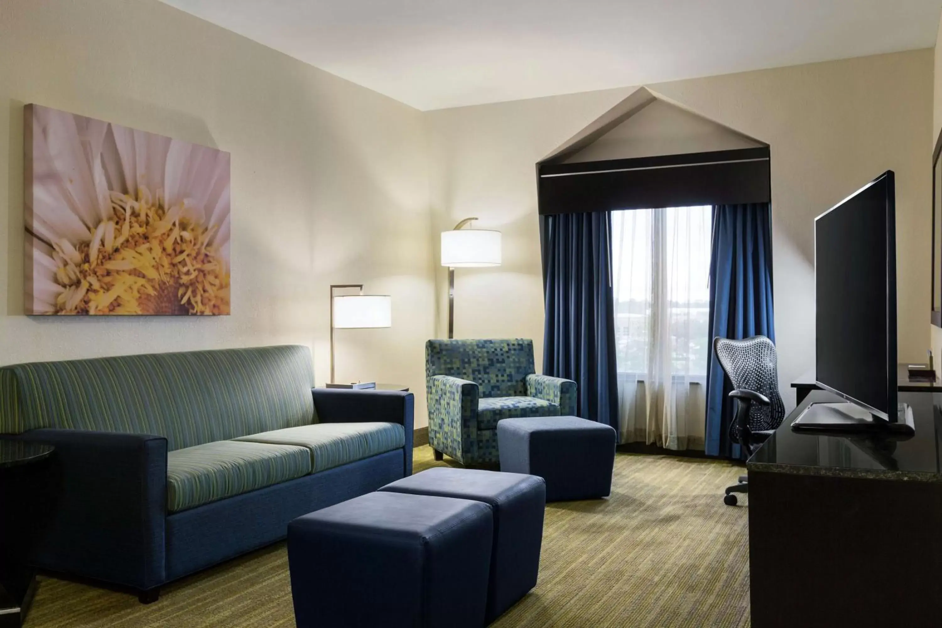 Bedroom, Seating Area in Hilton Garden Inn Houston Northwest