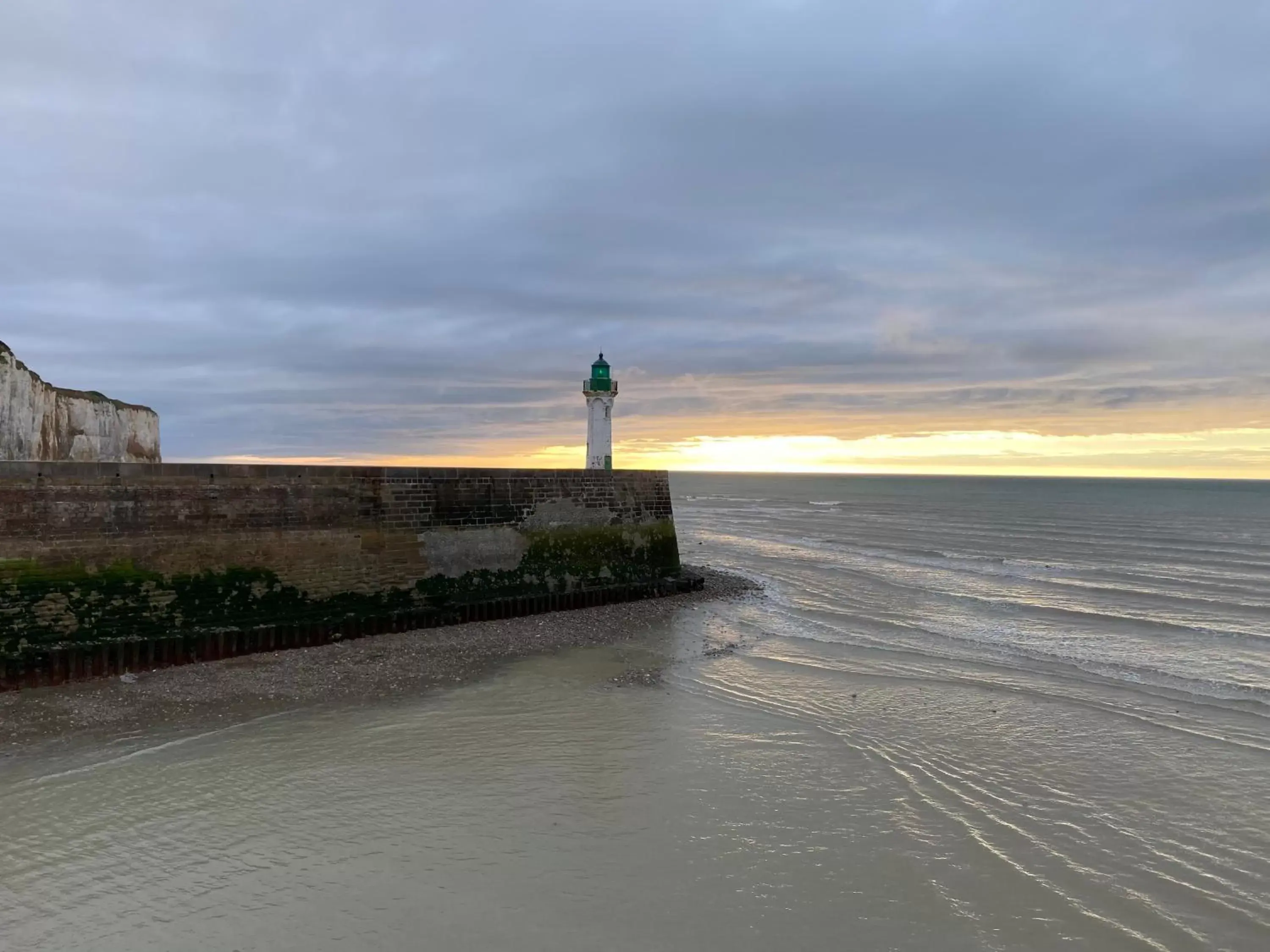 La Maison Des Galets sur le front de mer