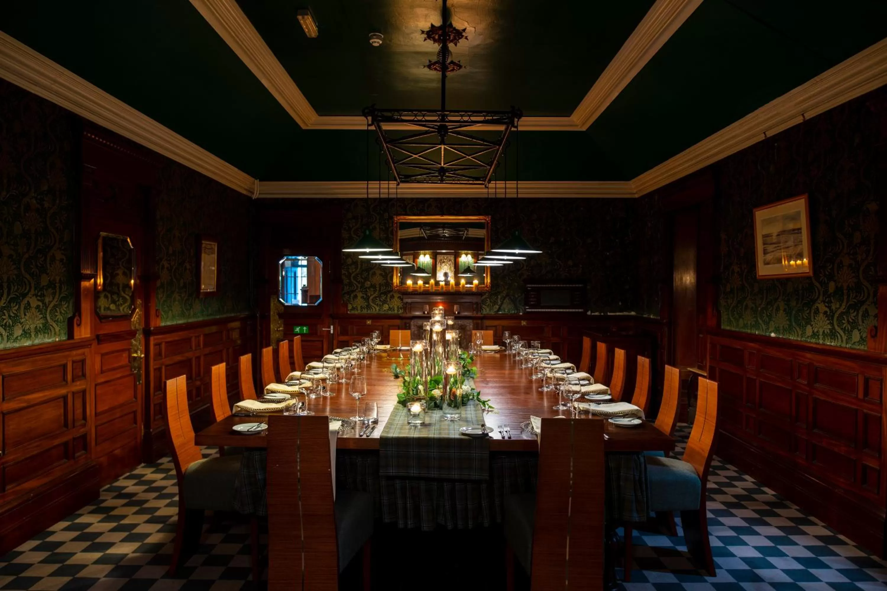 Meeting/conference room in Skeabost House Hotel