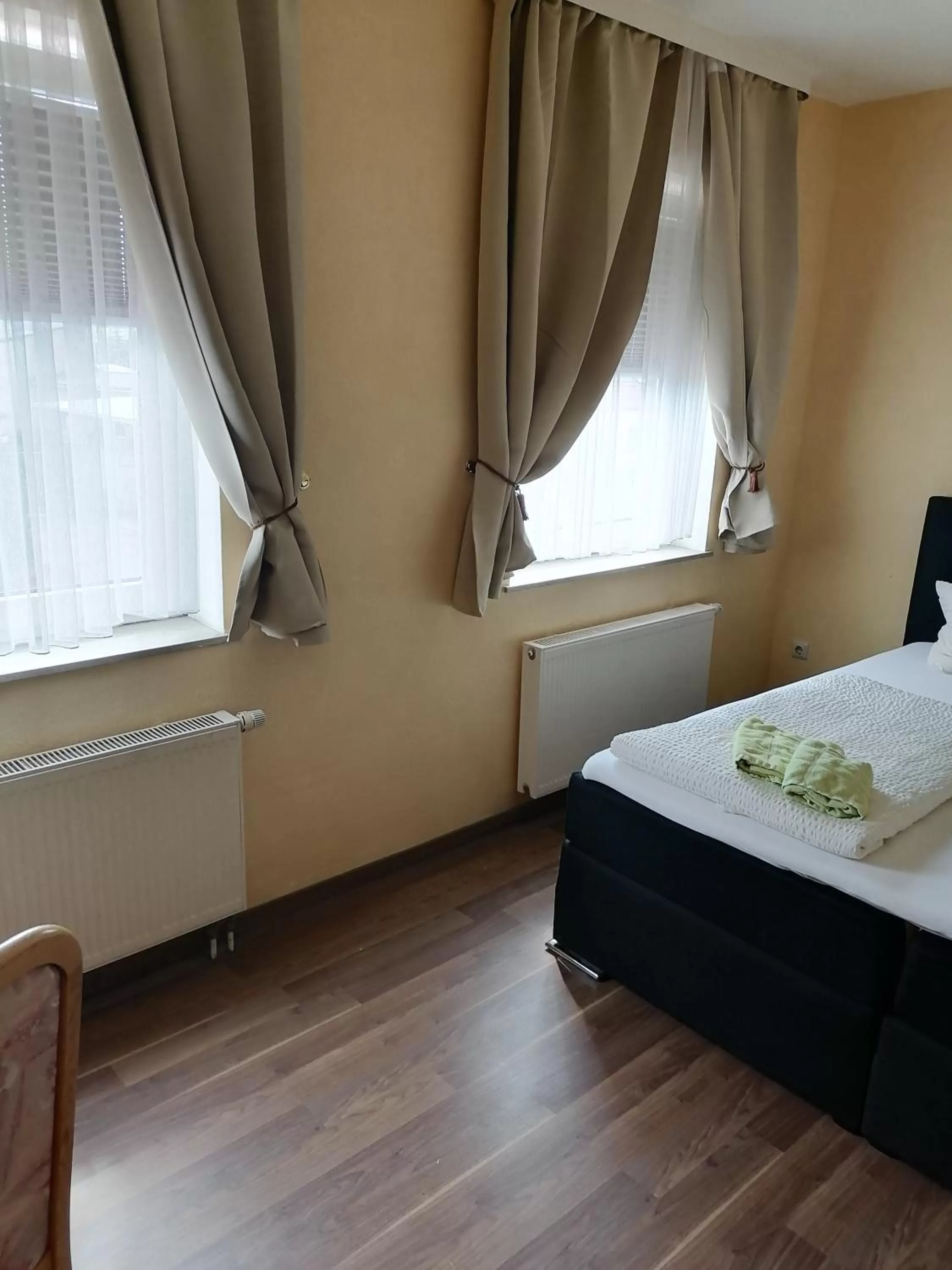 Bed in Pension Kuehnauer Hof