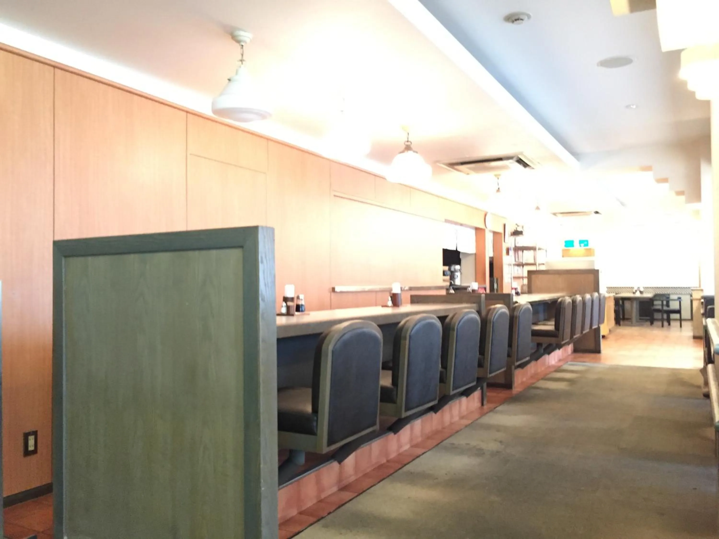 Restaurant/places to eat in Sky Heart Hotel Kawasaki