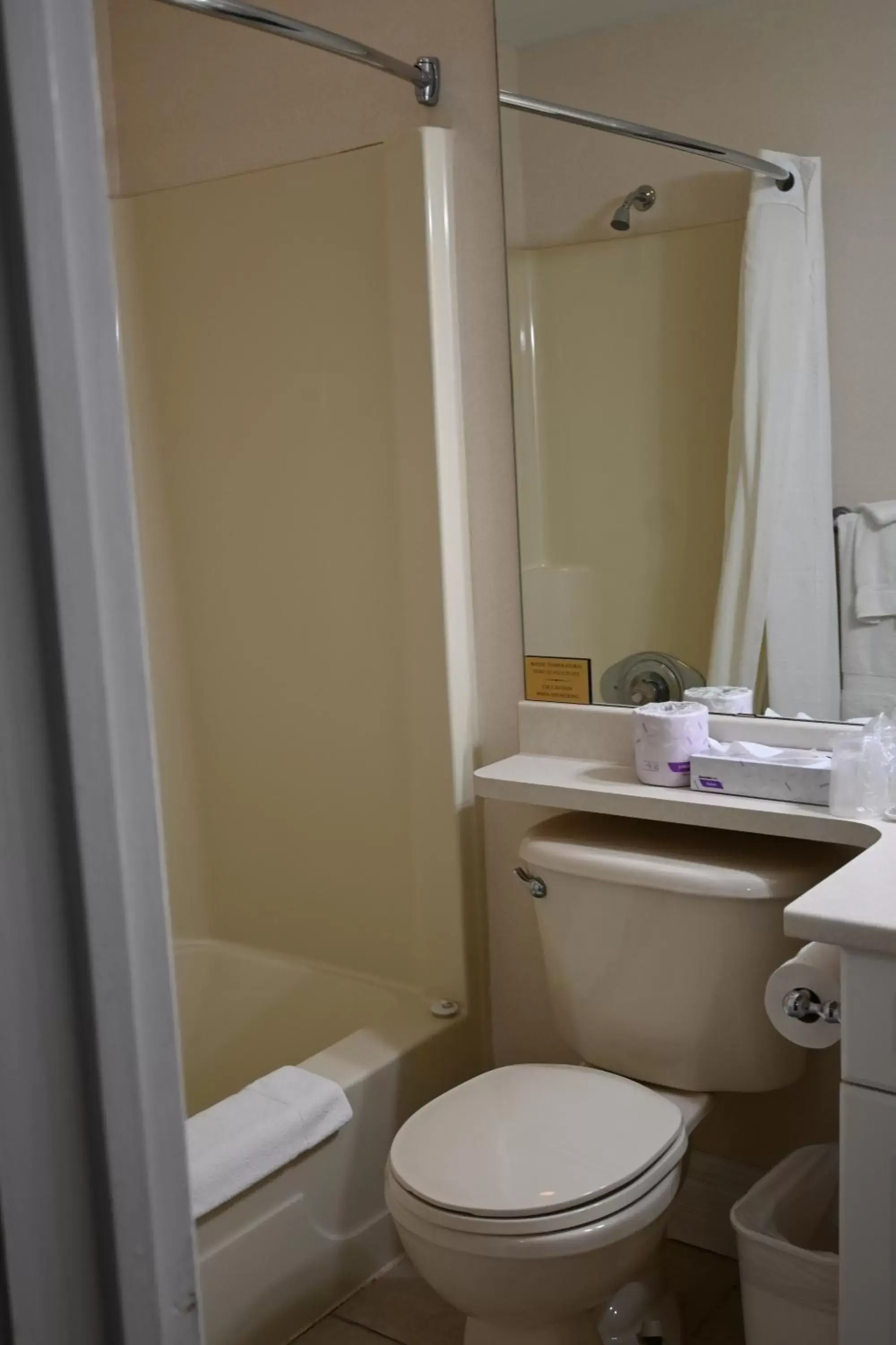 Bathroom in The Gananoque Inn & Spa