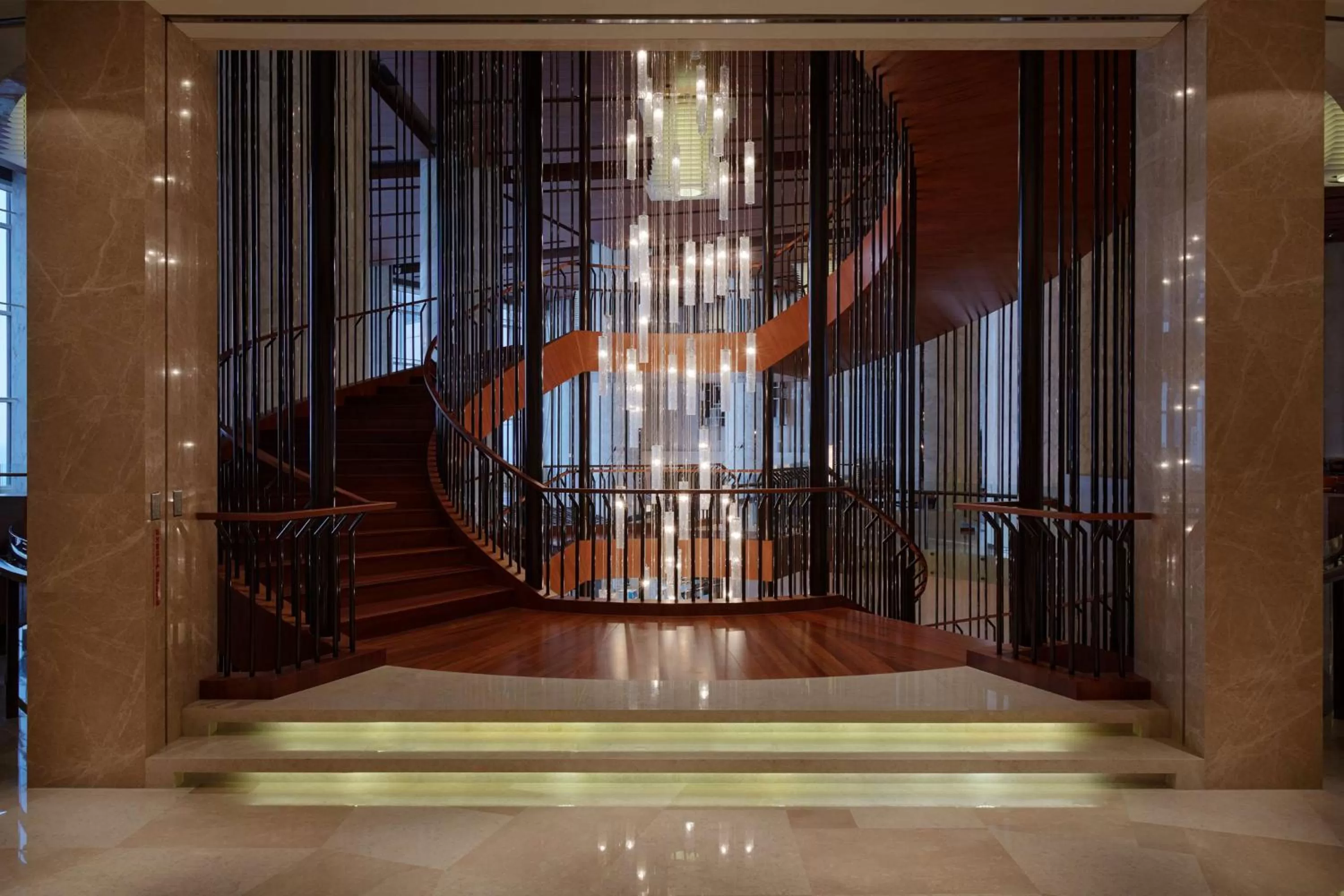 Lobby or reception in Hyatt Regency Qingdao - Stone old beach - Exhibition Center
