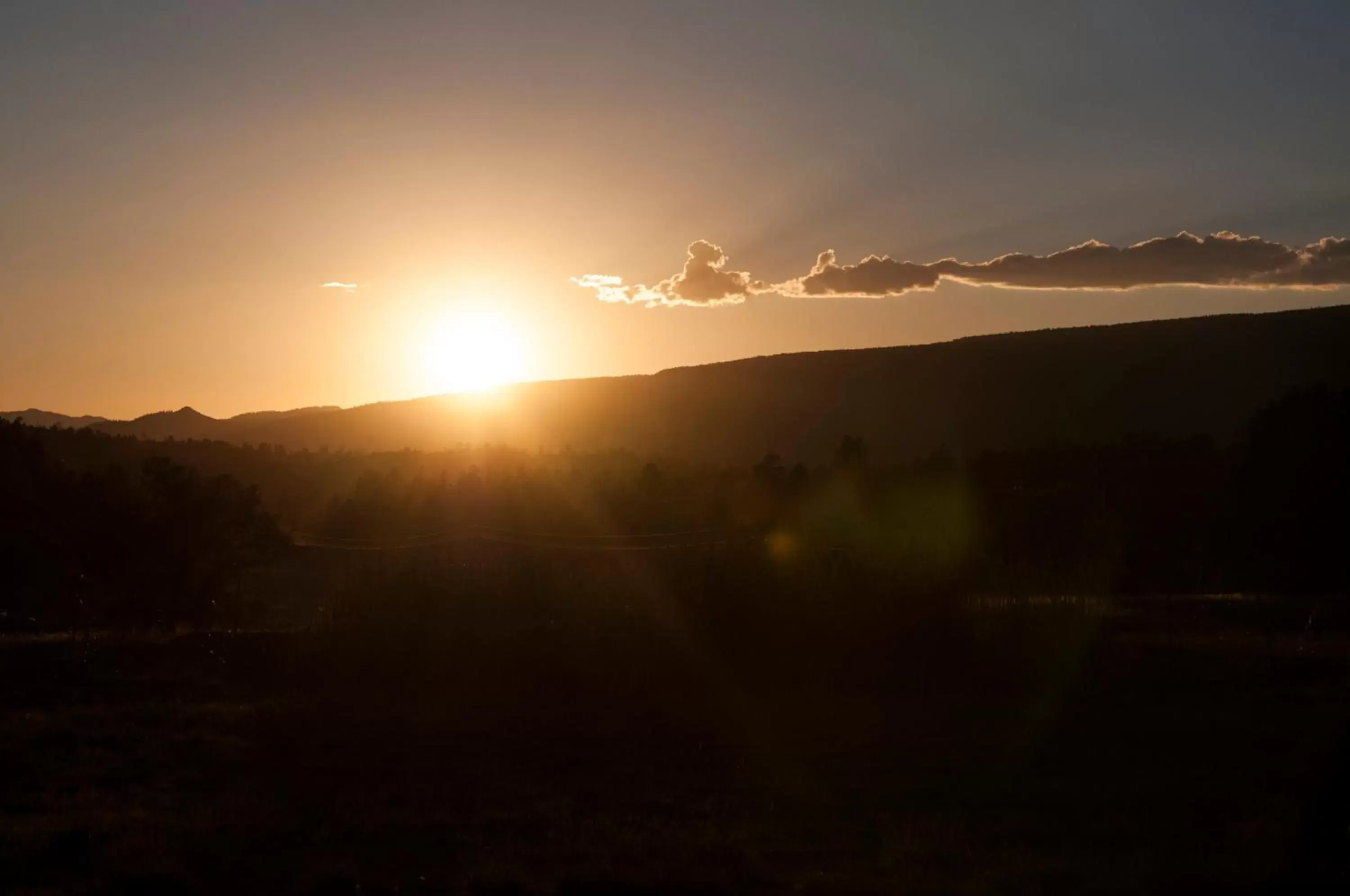 Sunrise/Sunset in Alpine Inn