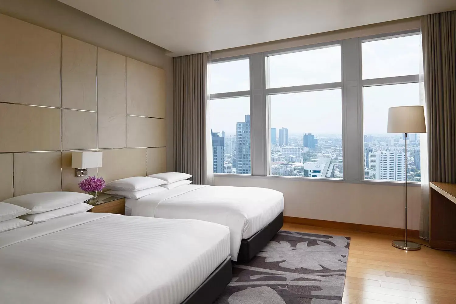 Bed in Marriott Executive Apartments Bangkok, Sukhumvit Thonglor