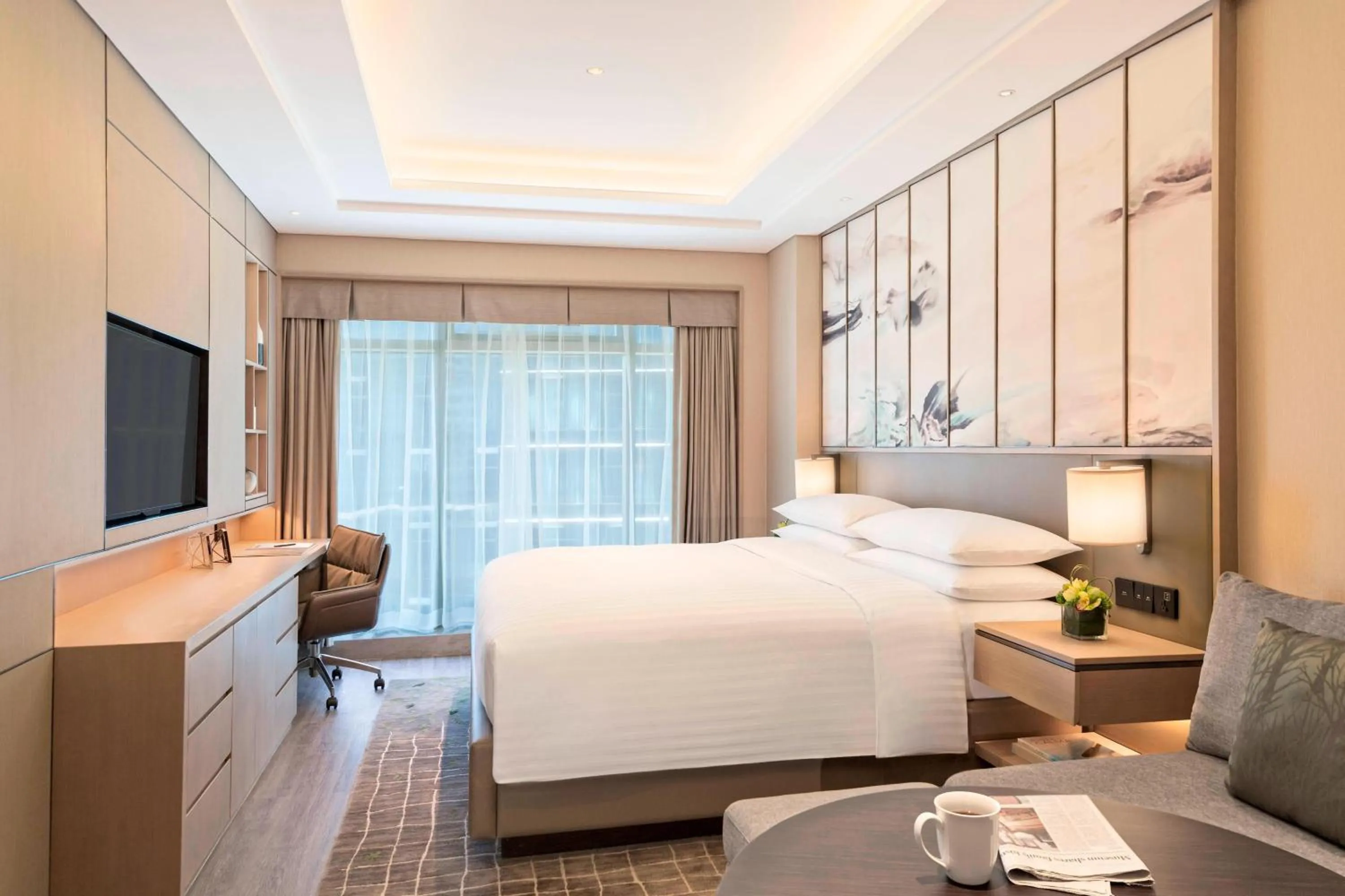 Photo of the whole room, Bed in Marriott Executive Apartments Hangzhou Yuhang