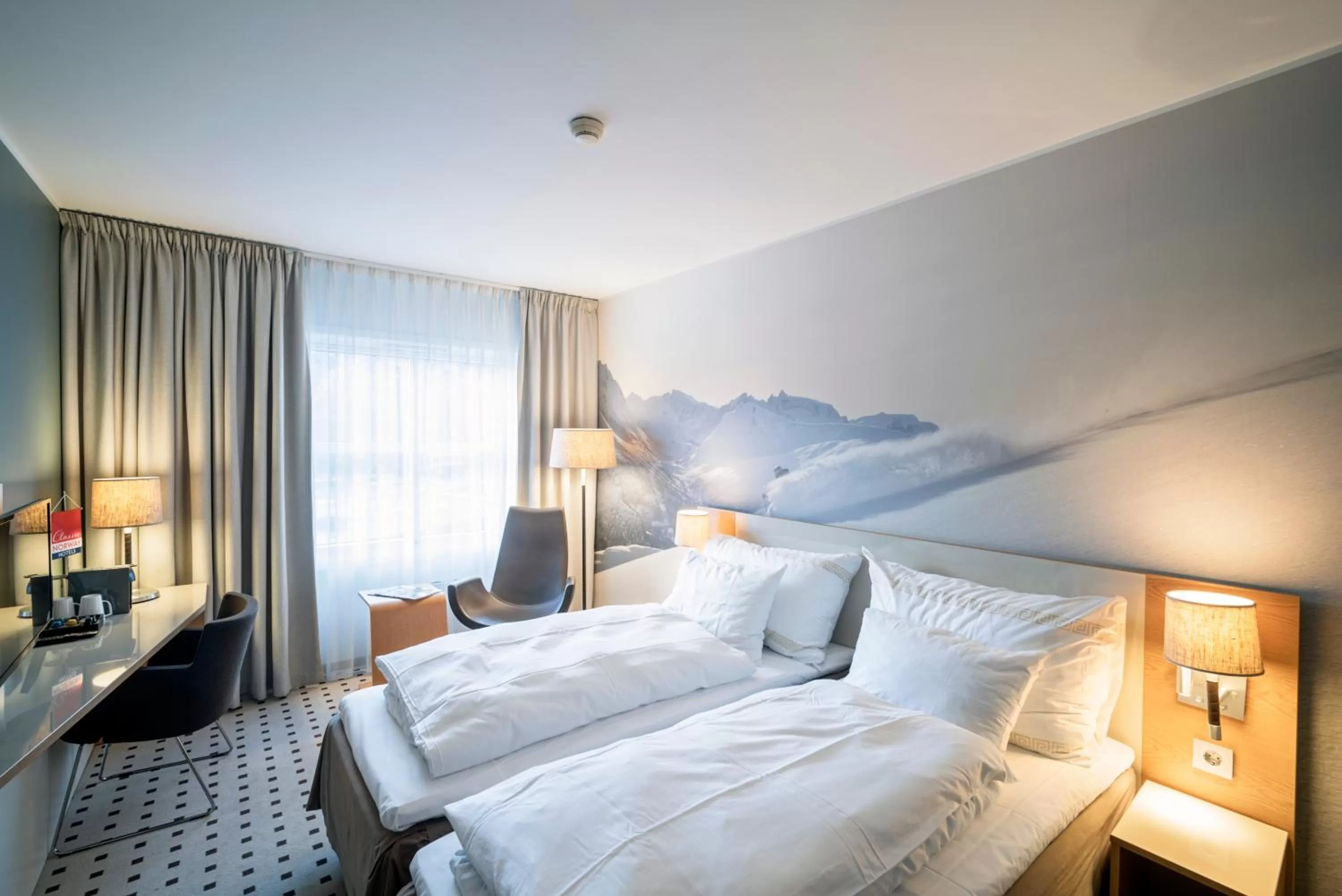 Photo of the whole room, Bed in Grand Hotel - by Classic Norway Hotels