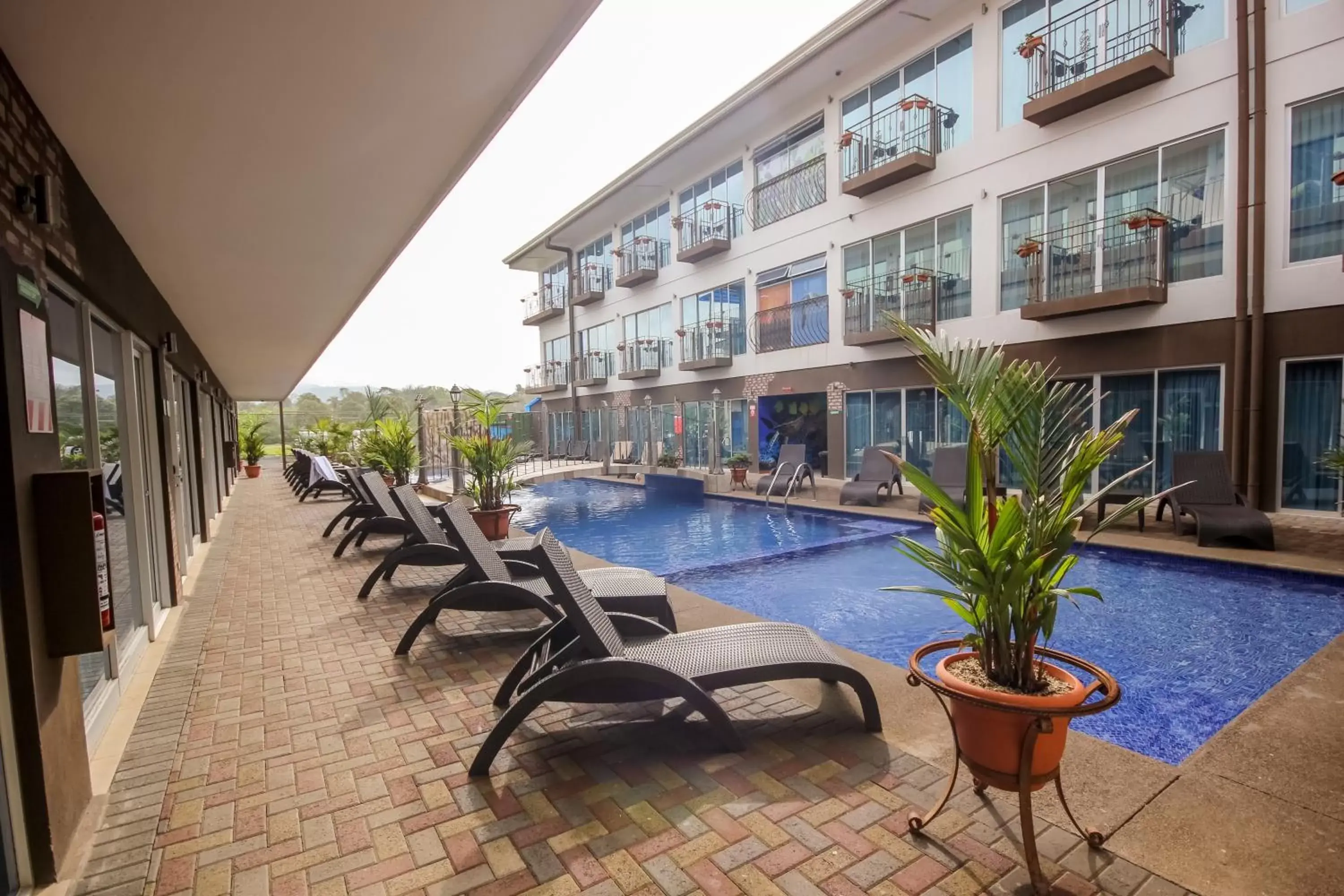 Swimming Pool in Beachfront Hotel Tramonto