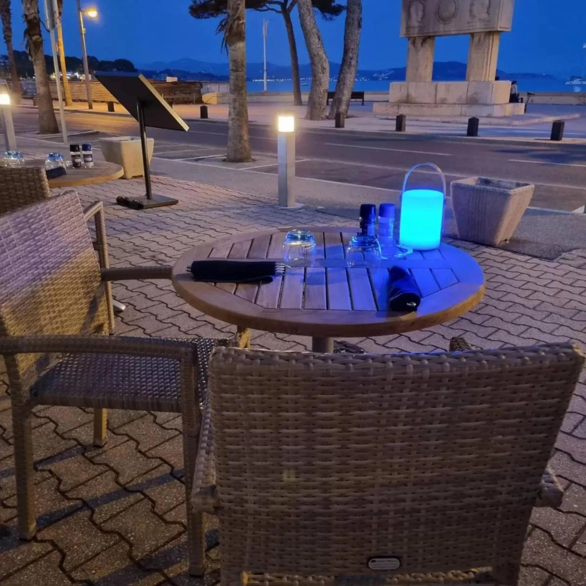 Restaurant/places to eat in Hotel Restaurant Miramar L'orchidée