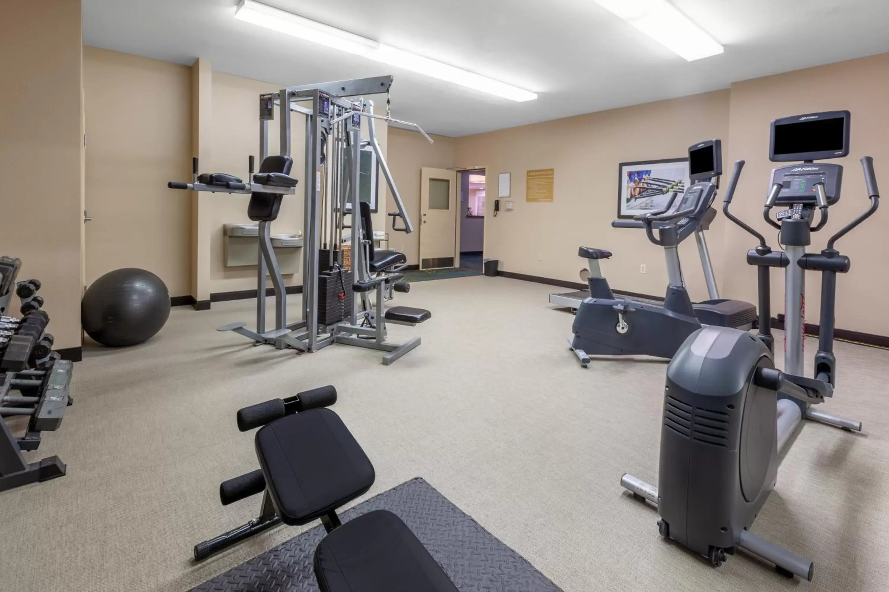 Spa and wellness centre/facilities, Fitness Center/Facilities in Candlewood Suites Kalamazoo, an IHG Hotel