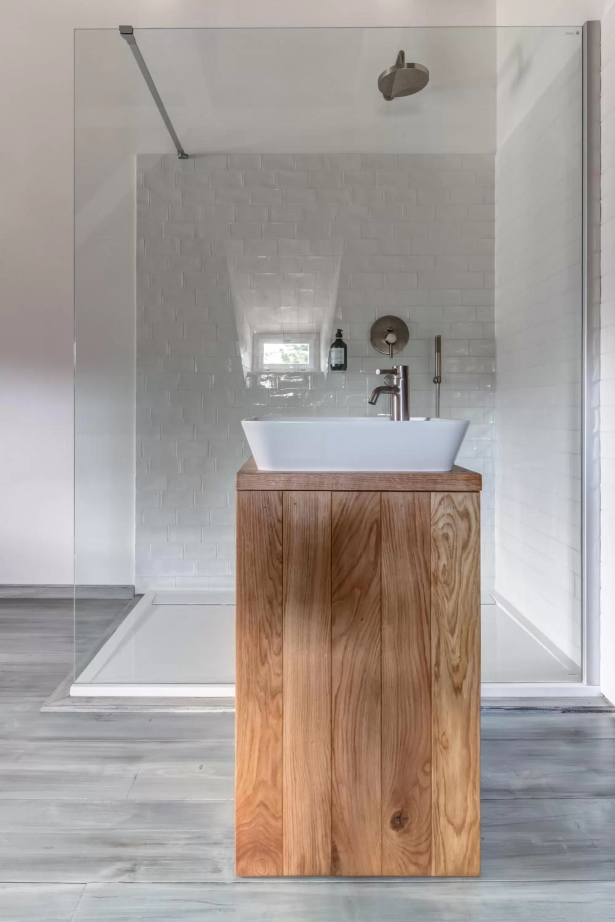 Shower in Mezi plůtky boutique dům