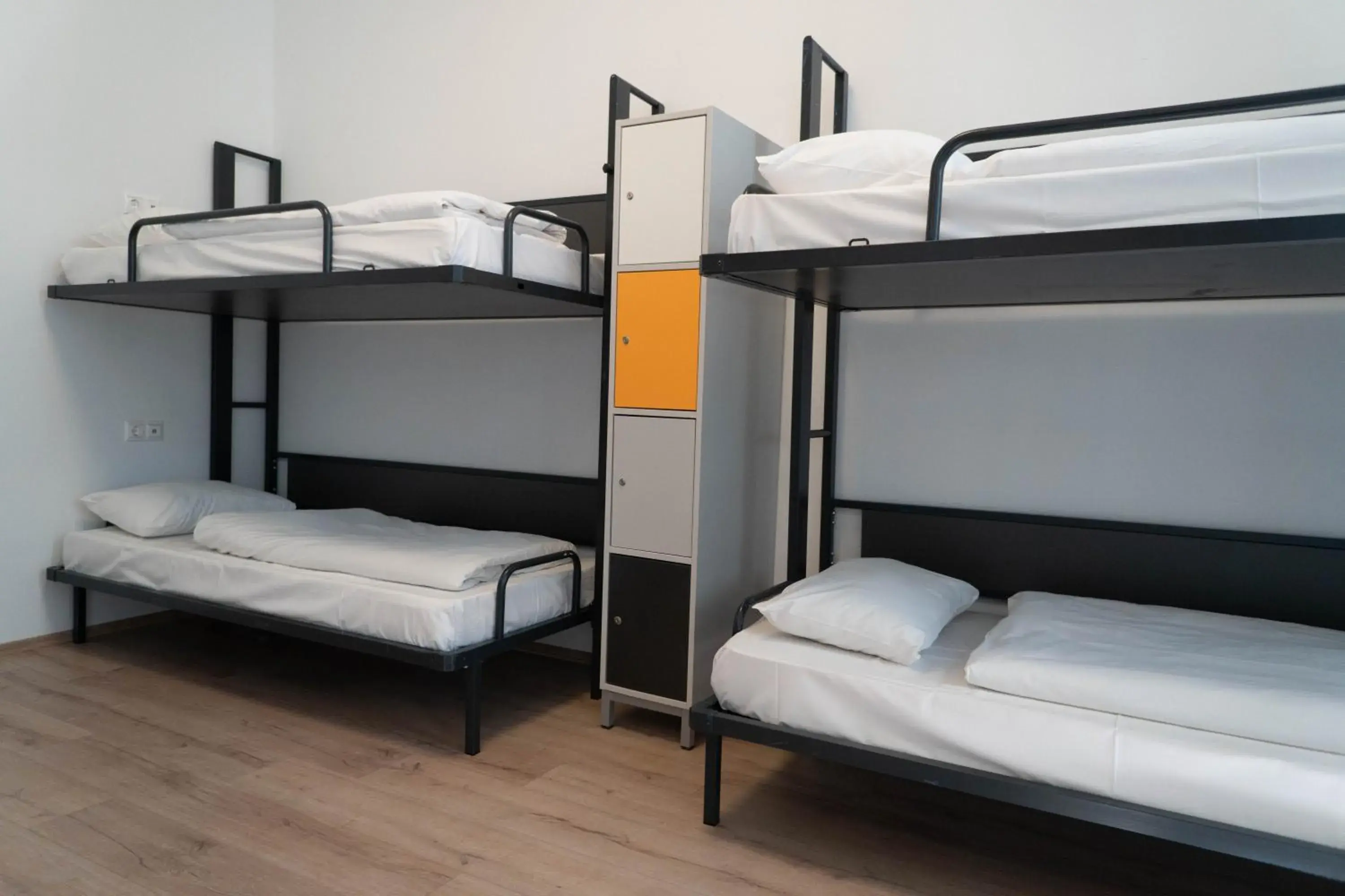 Bed, Bunk Bed in Equity Point Budapest