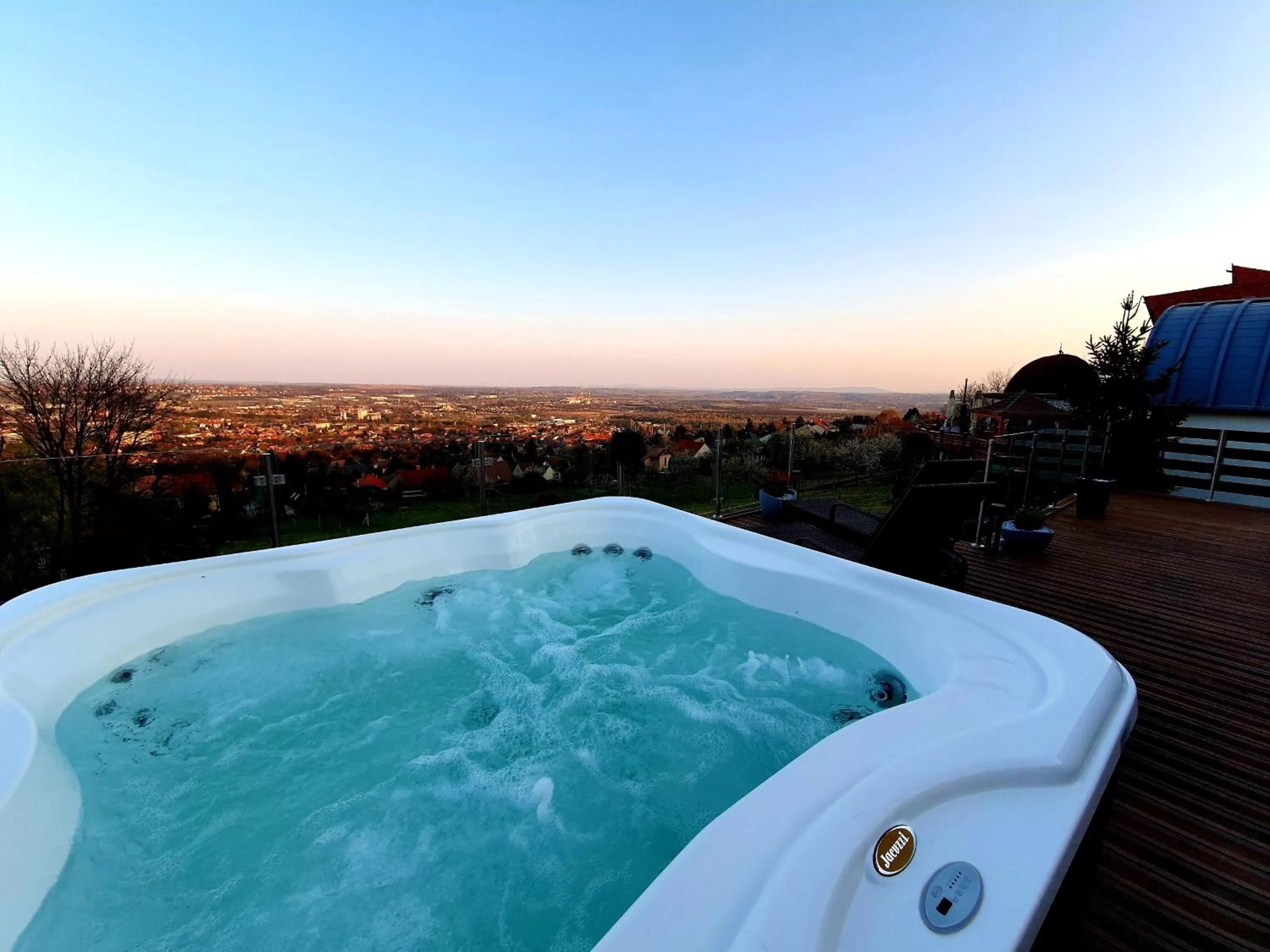 Bagoly Wellness Apartman