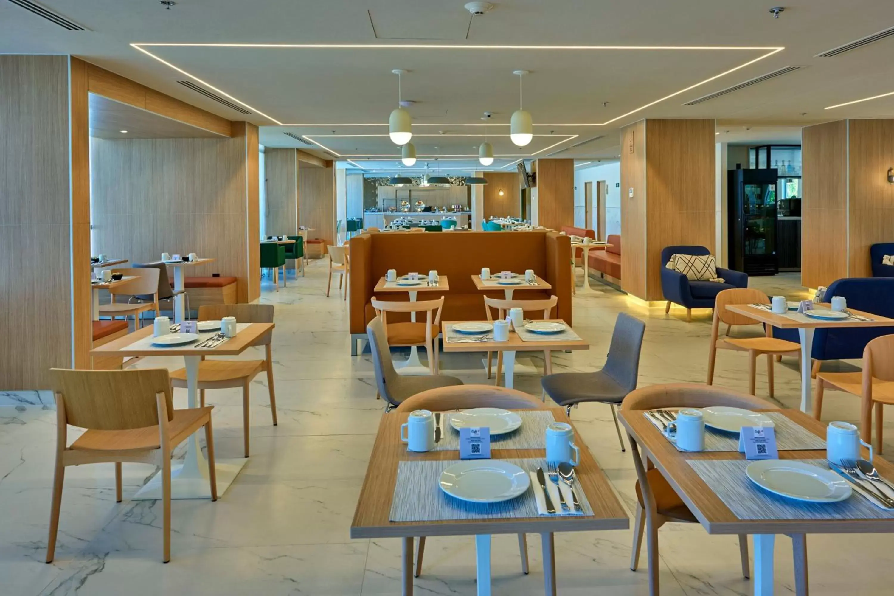 Breakfast, Restaurant/Places to Eat in City Express Plus by Marriott Guadalajara Providencia