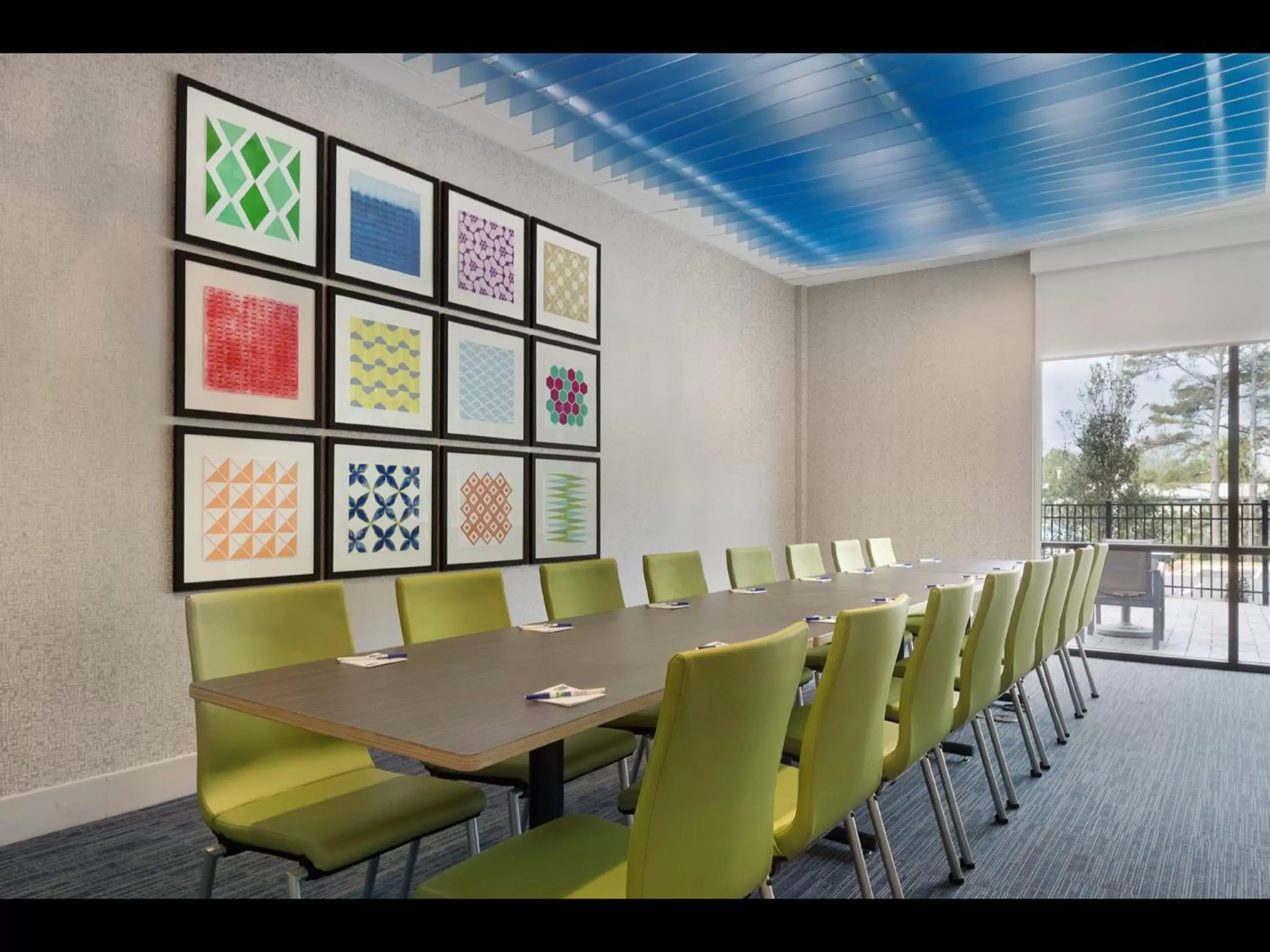 Meeting/conference room in Holiday Inn Express Hotel & Suites Canton, an IHG Hotel