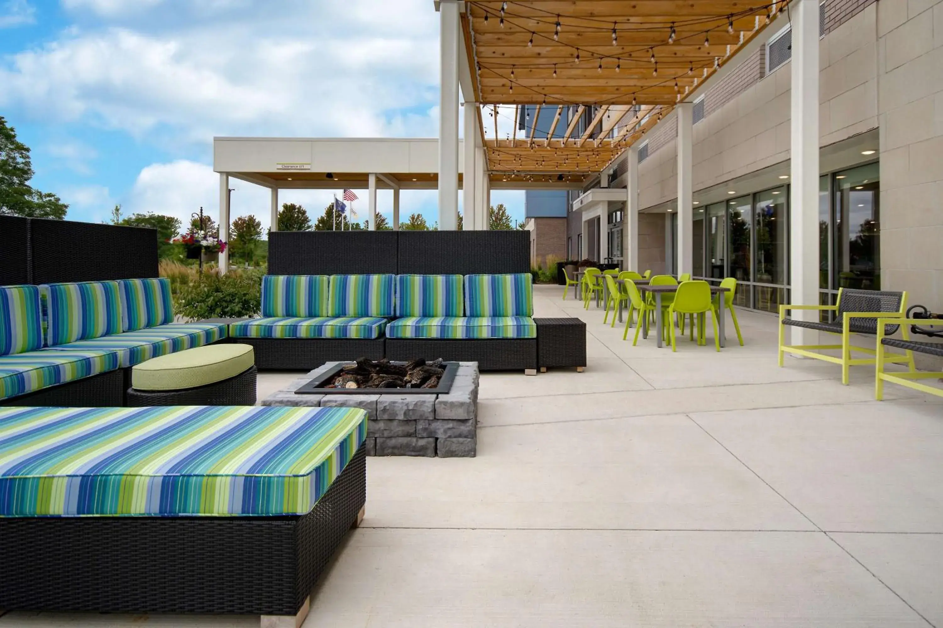 Patio in Home2 Suites By Hilton Grand Rapids Airport