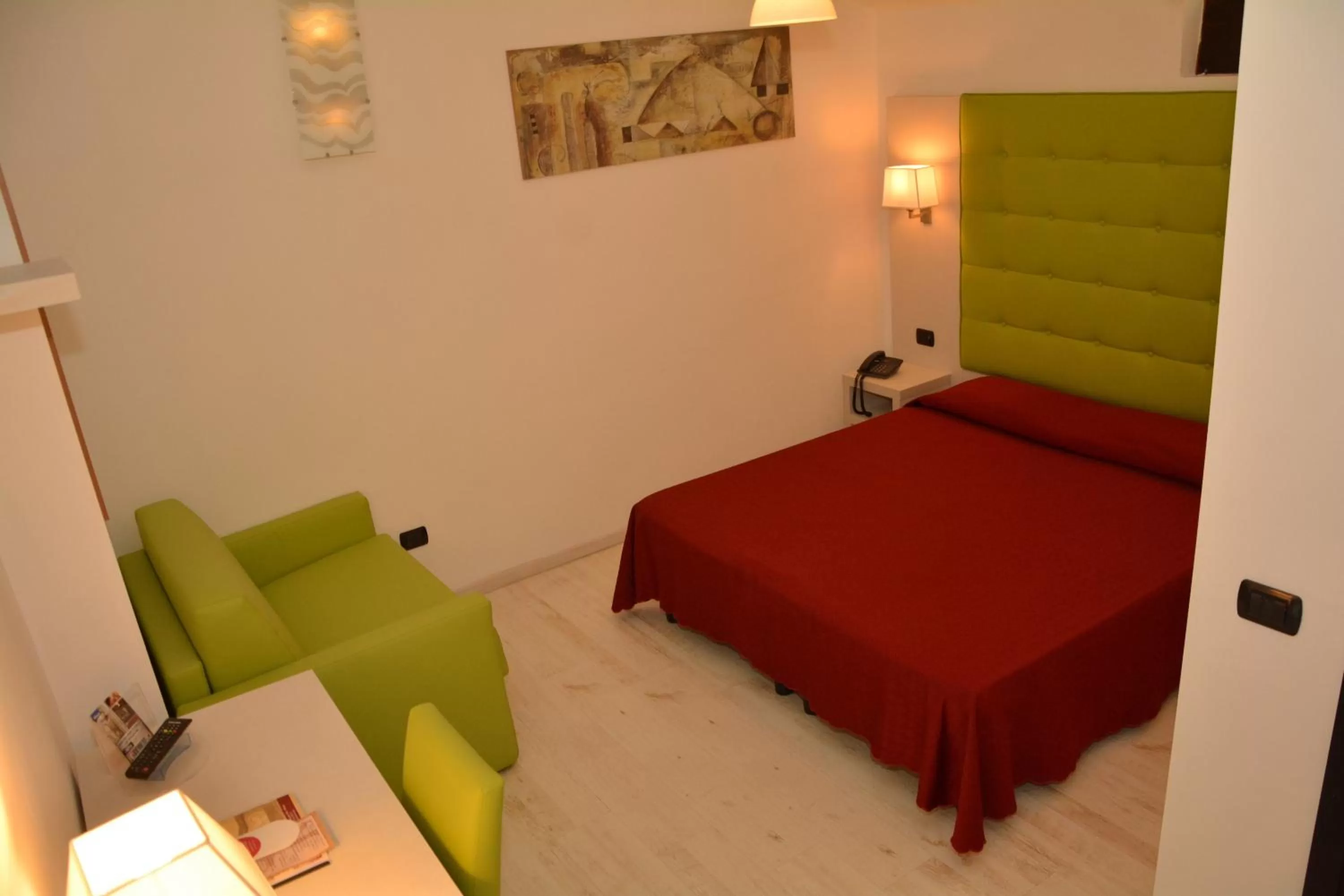 Photo of the whole room, Bed in Hotel Villa Glicini