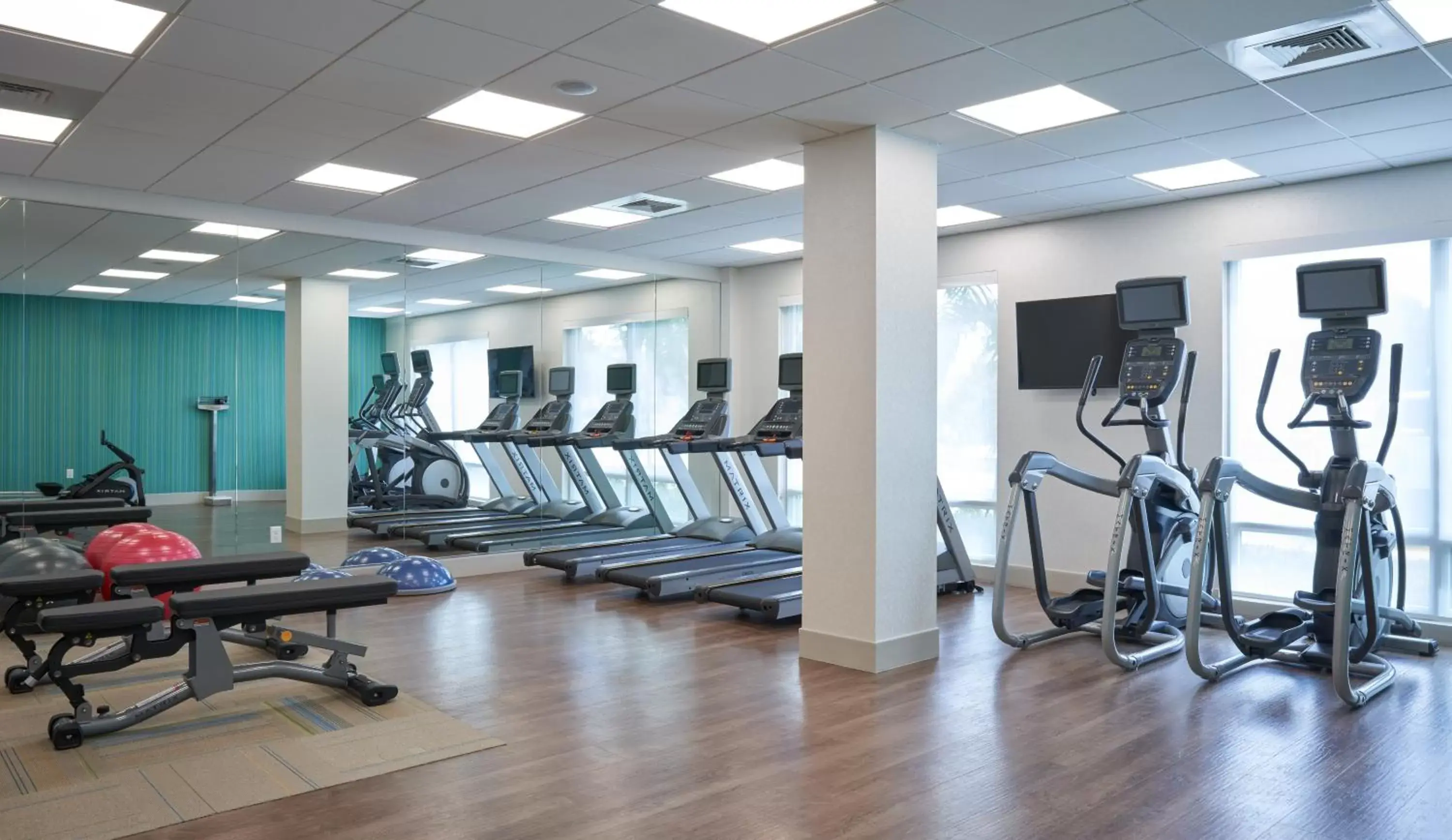 Fitness centre/facilities, Fitness Center/Facilities in Holiday Inn Express Doral Miami, an IHG Hotel