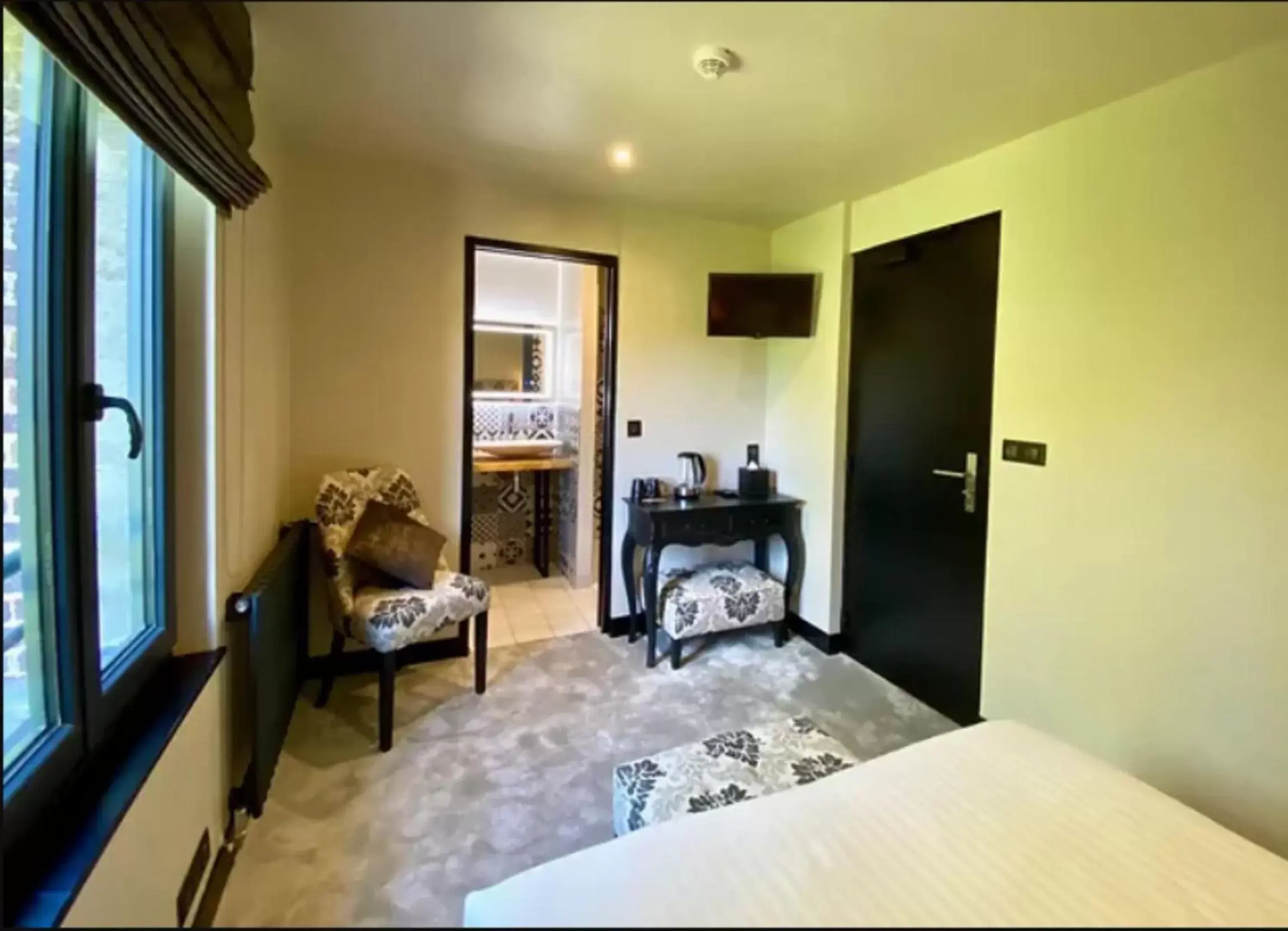 Bedroom, Seating Area in Le Moulin Fouret