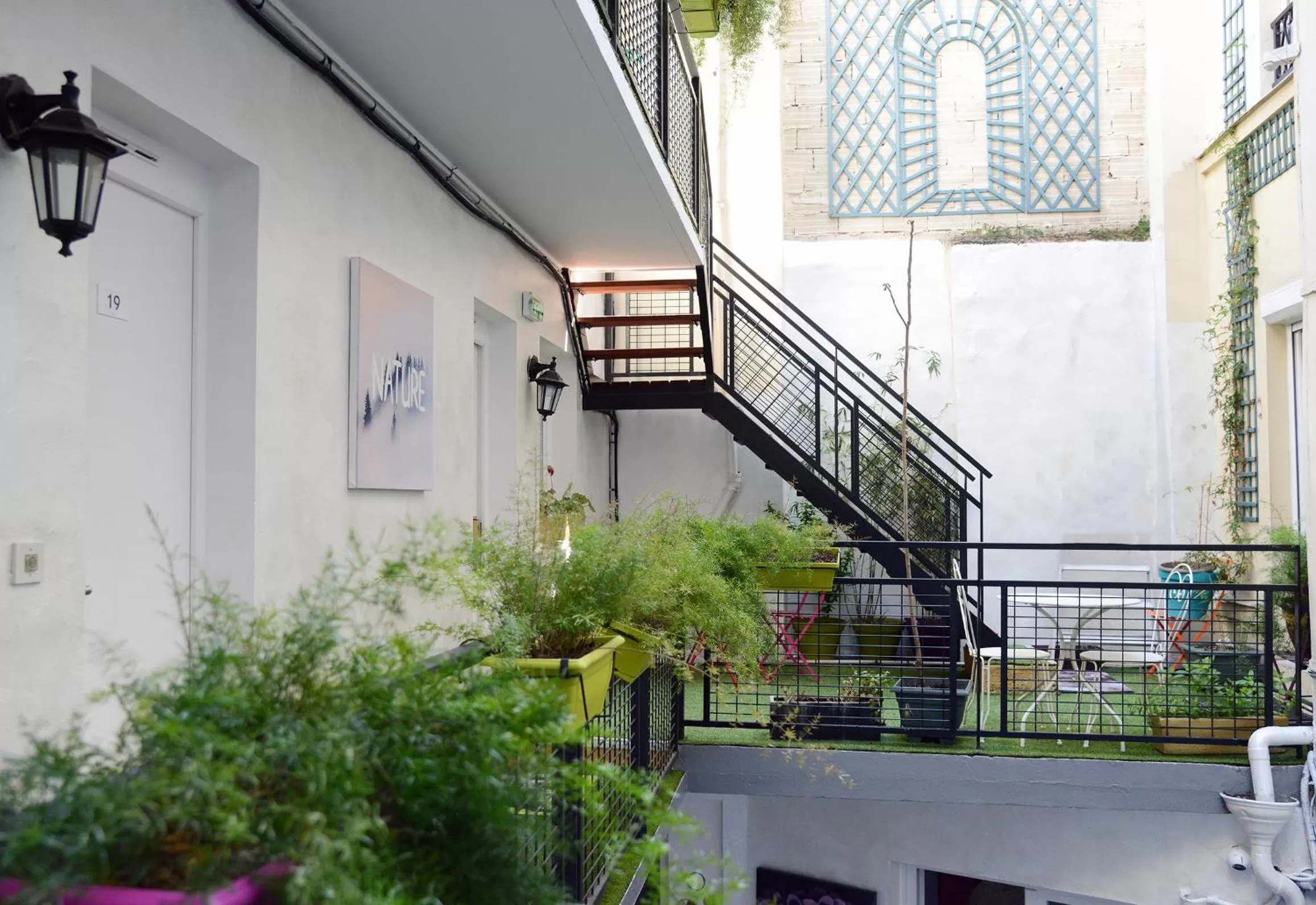 Patio in Hôtel Malar