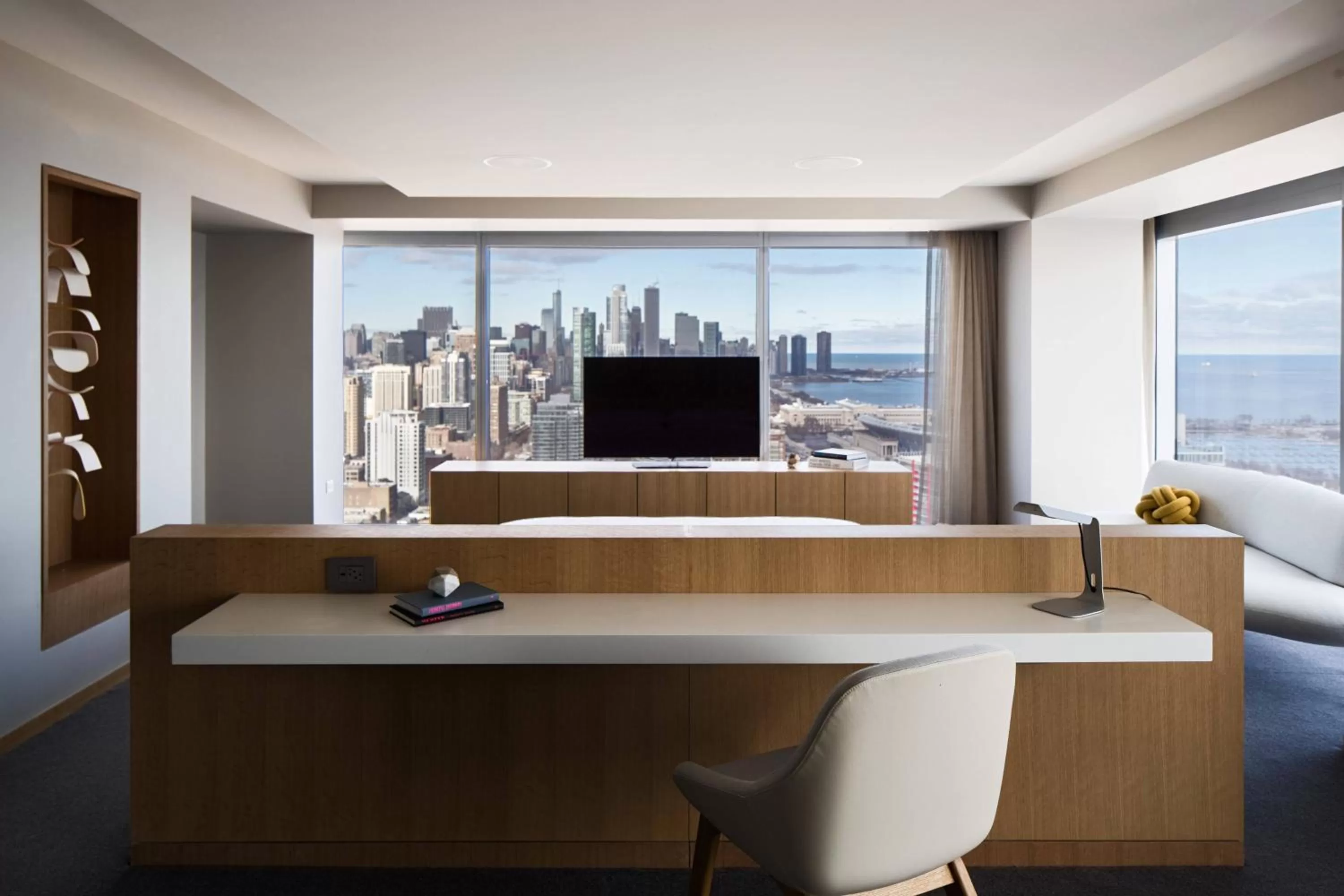 Bedroom in Marriott Marquis Chicago