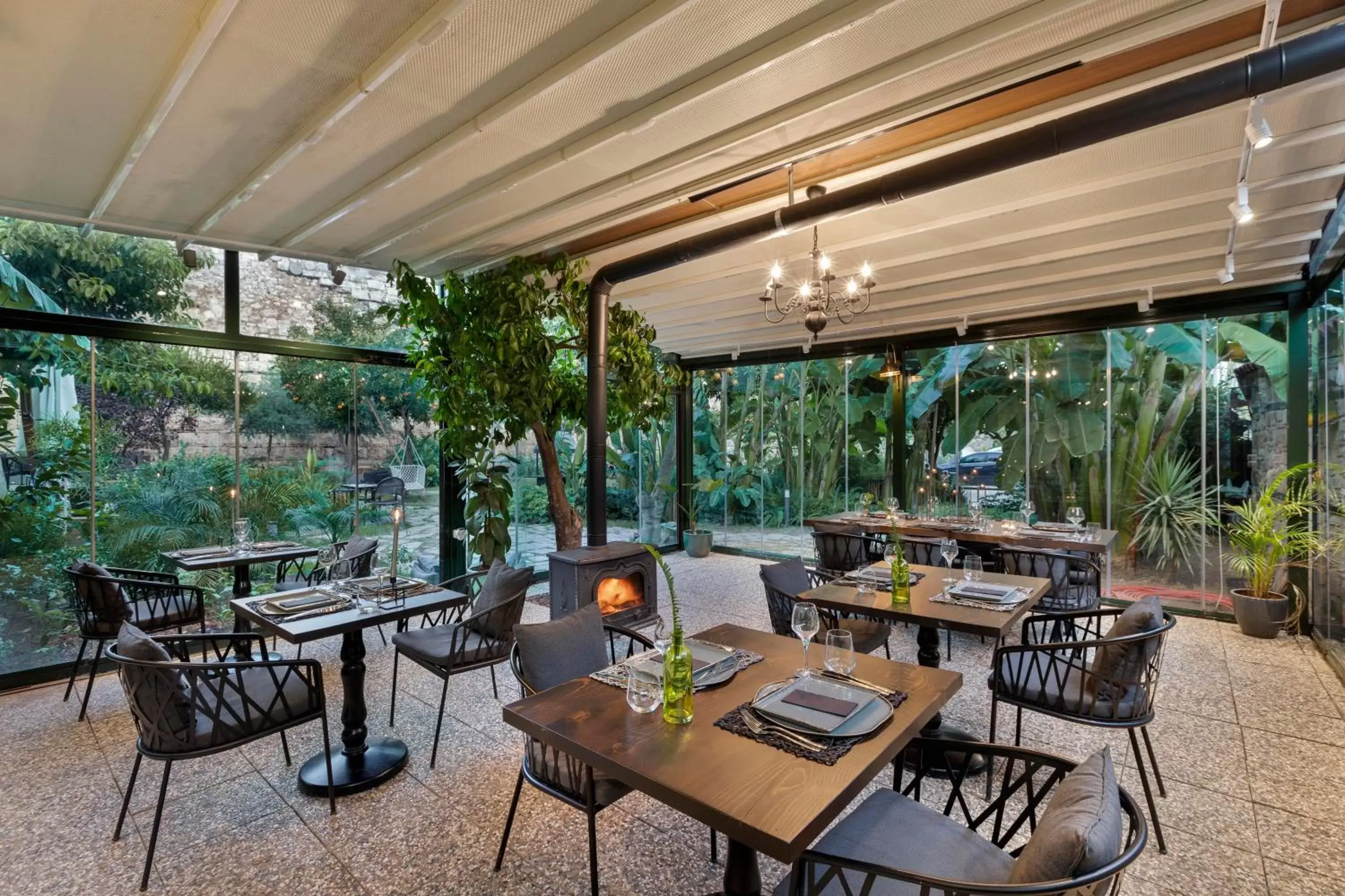 Restaurant/Places to Eat in Casa Sur Antalya
