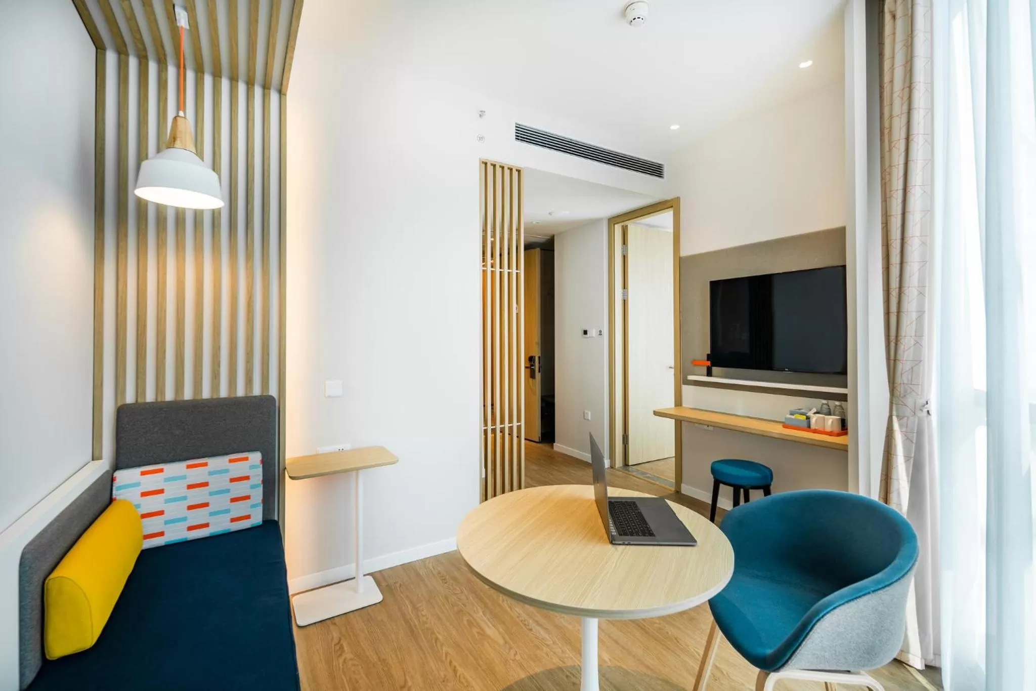 Photo of the whole room in Holiday Inn Express Shanghai Pudong Zhangjiang by IHG - 20 minutes to New International Expo Center and Disneyland