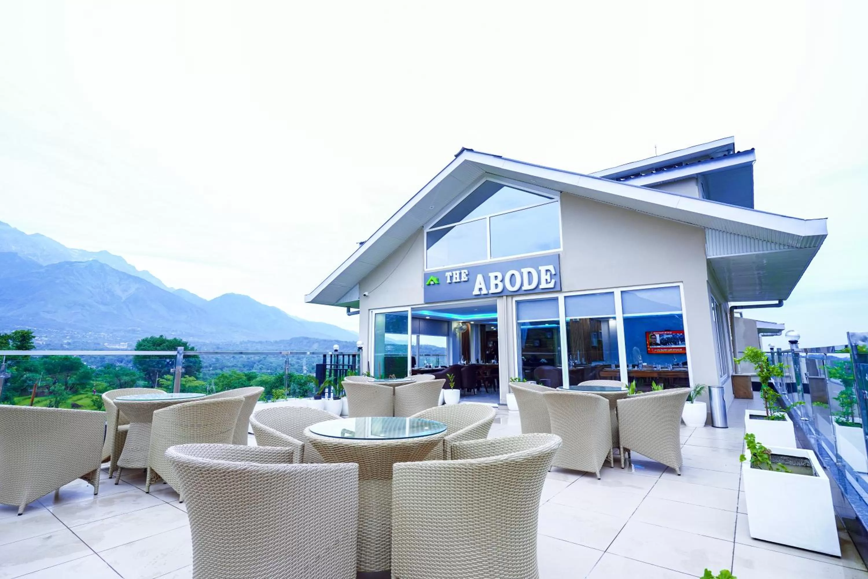 Restaurant/places to eat in Click Collection The Abode, Dharamshala