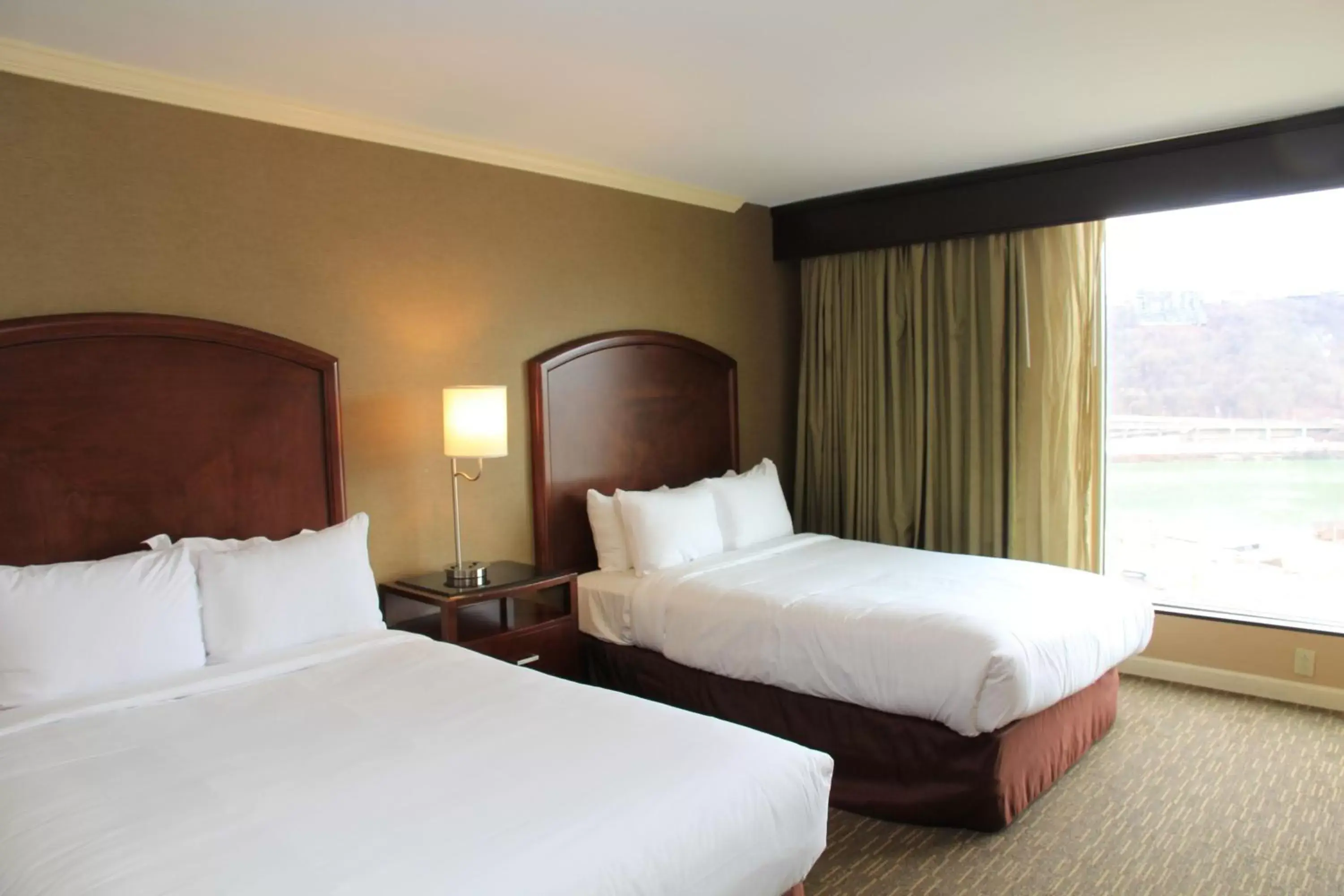 Bed in Wyndham Grand Pittsburgh