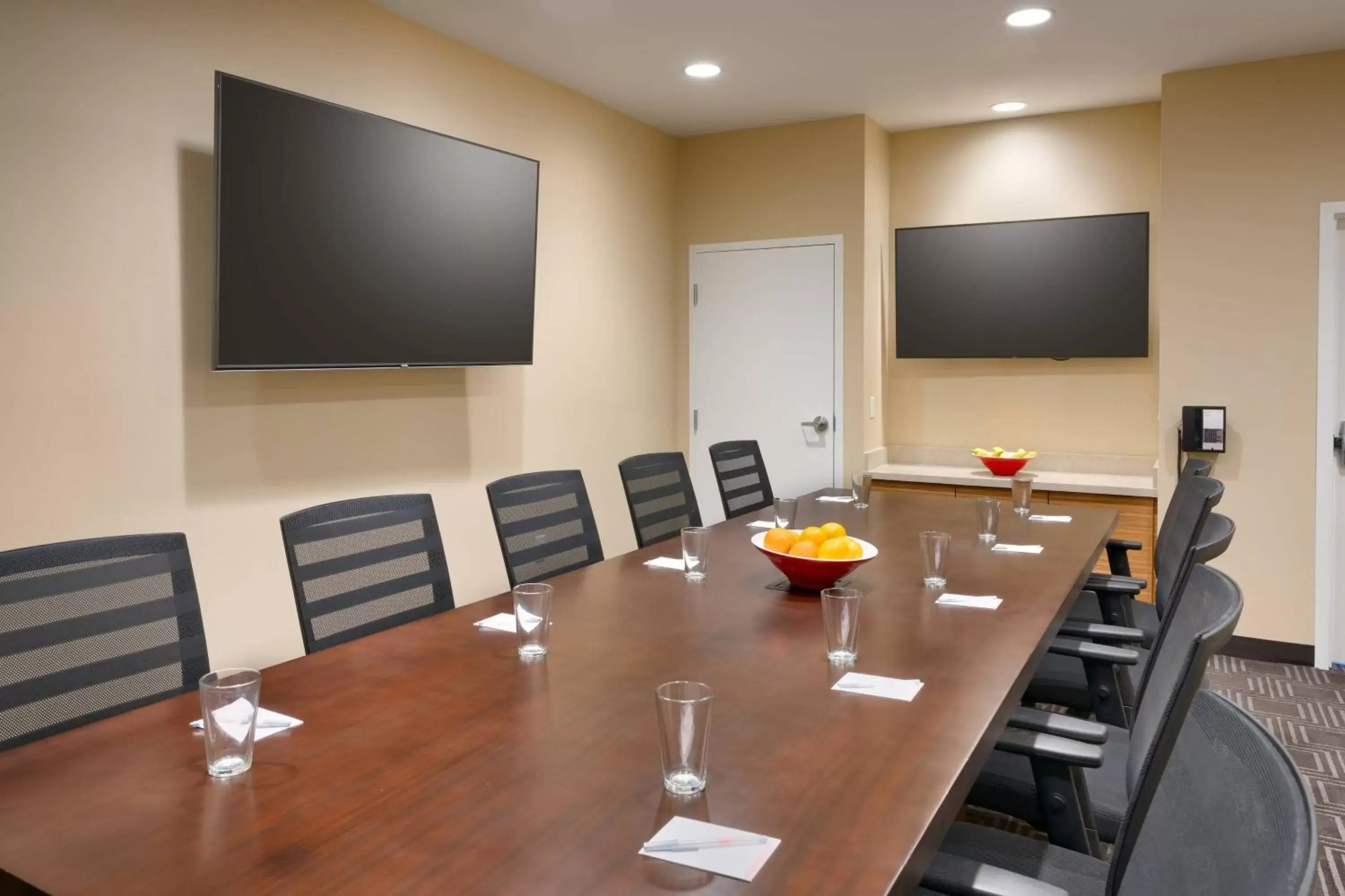 Meeting/conference room in TownePlace Suites by Marriott Salt Lake City Draper