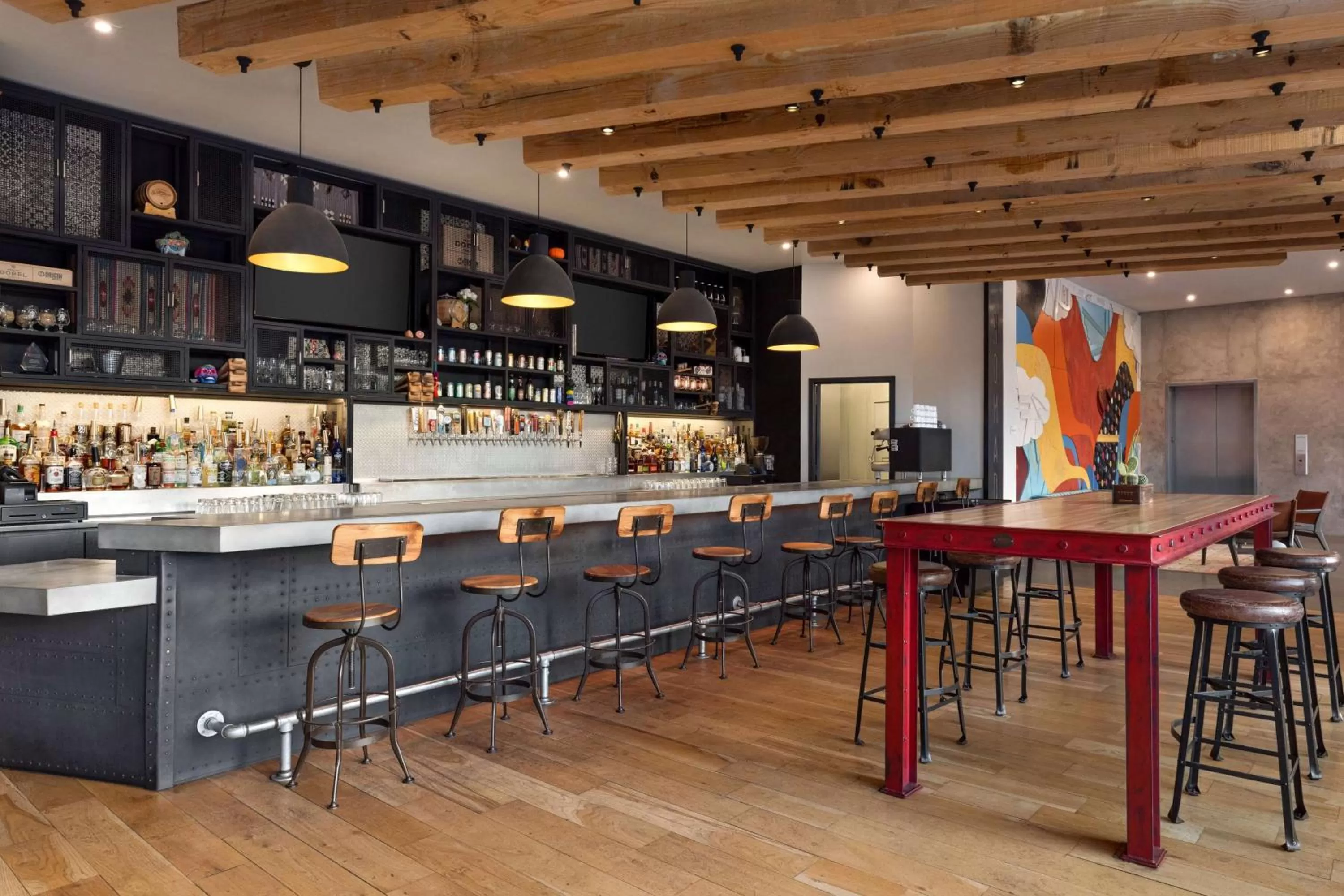 Lounge or bar in Origin Red Rocks, a Wyndham Hotel