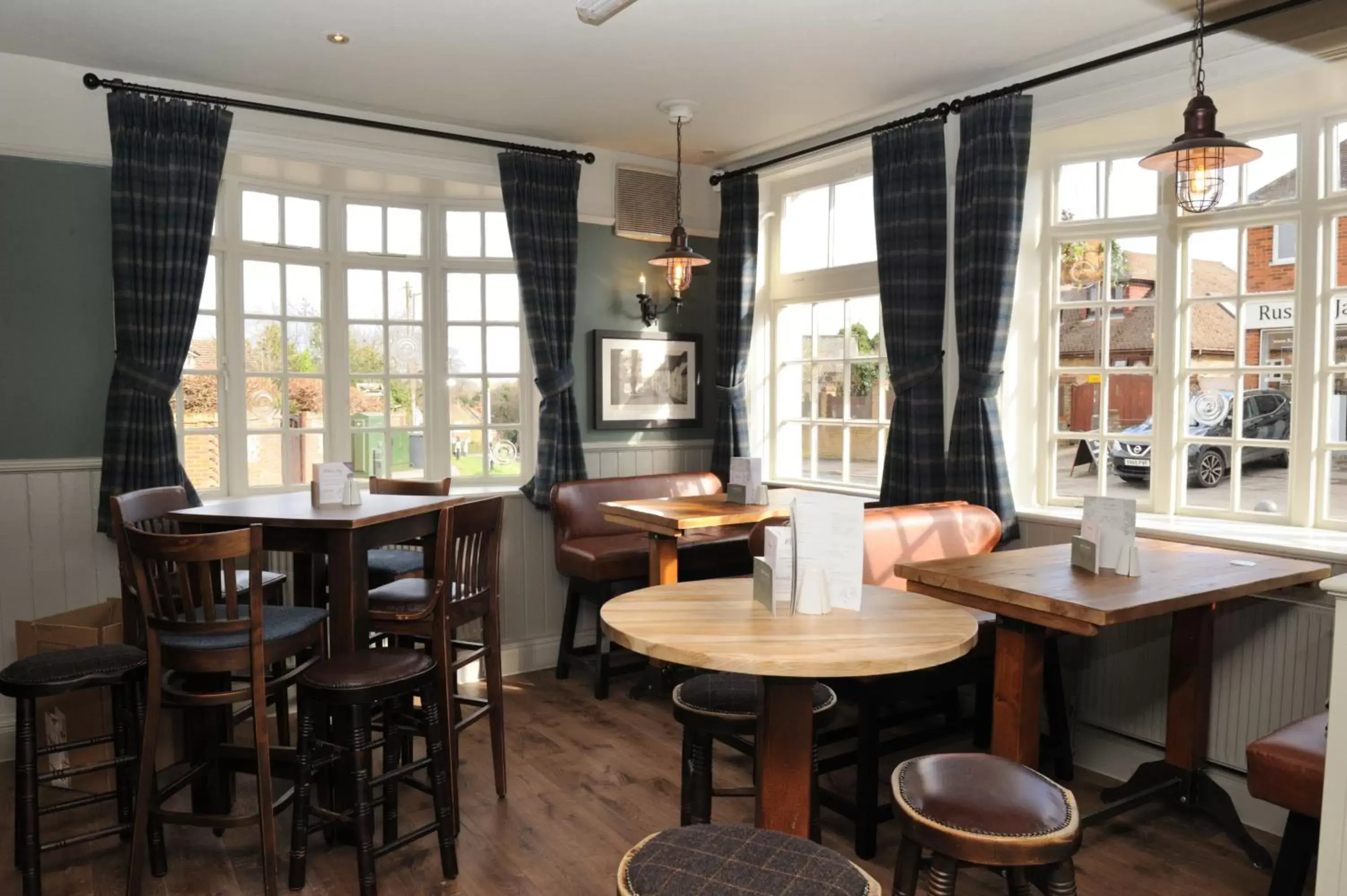 Dining Area in White Hart by Chef & Brewer Collection