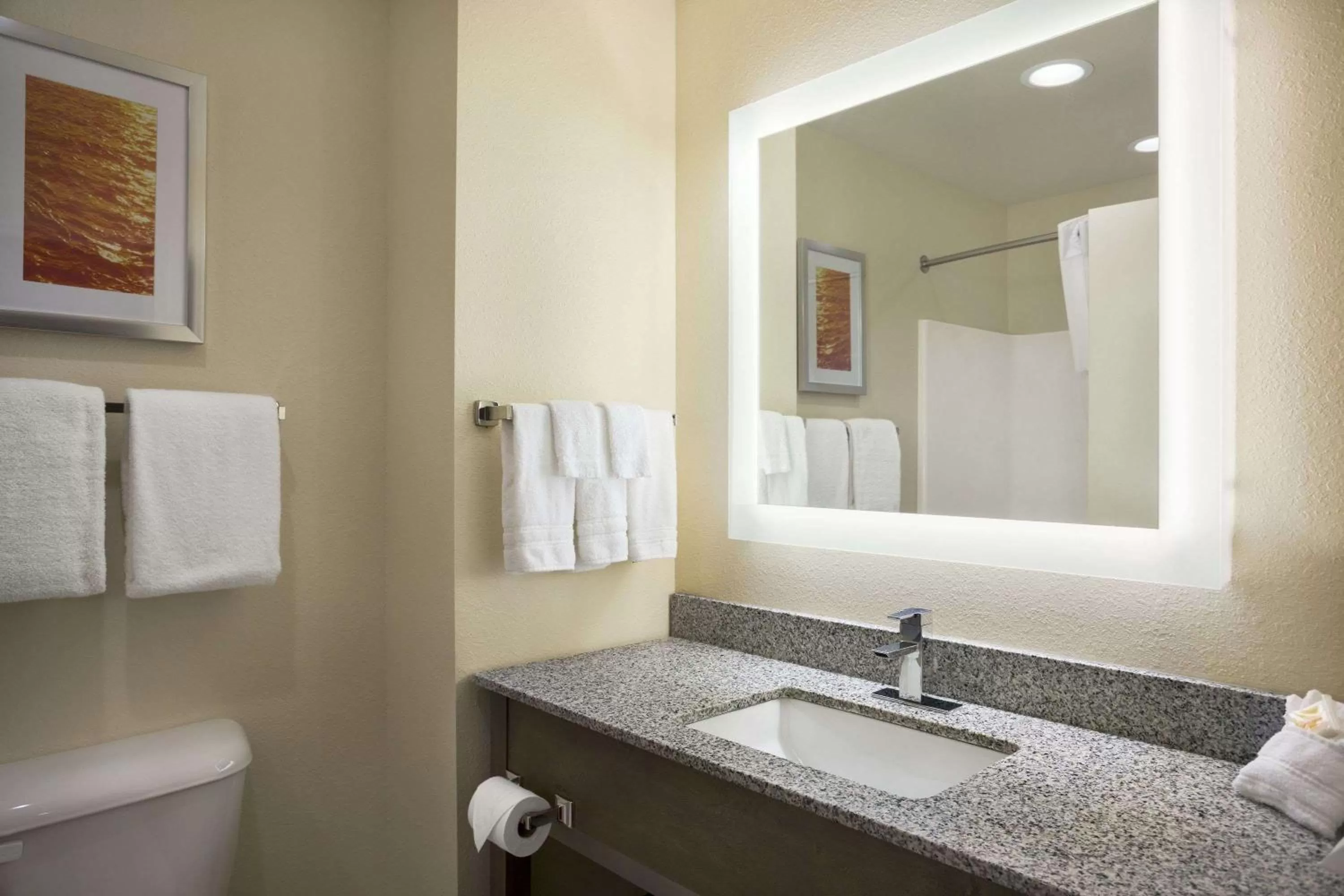 Bathroom in Days Inn & Suites by Wyndham Belmont