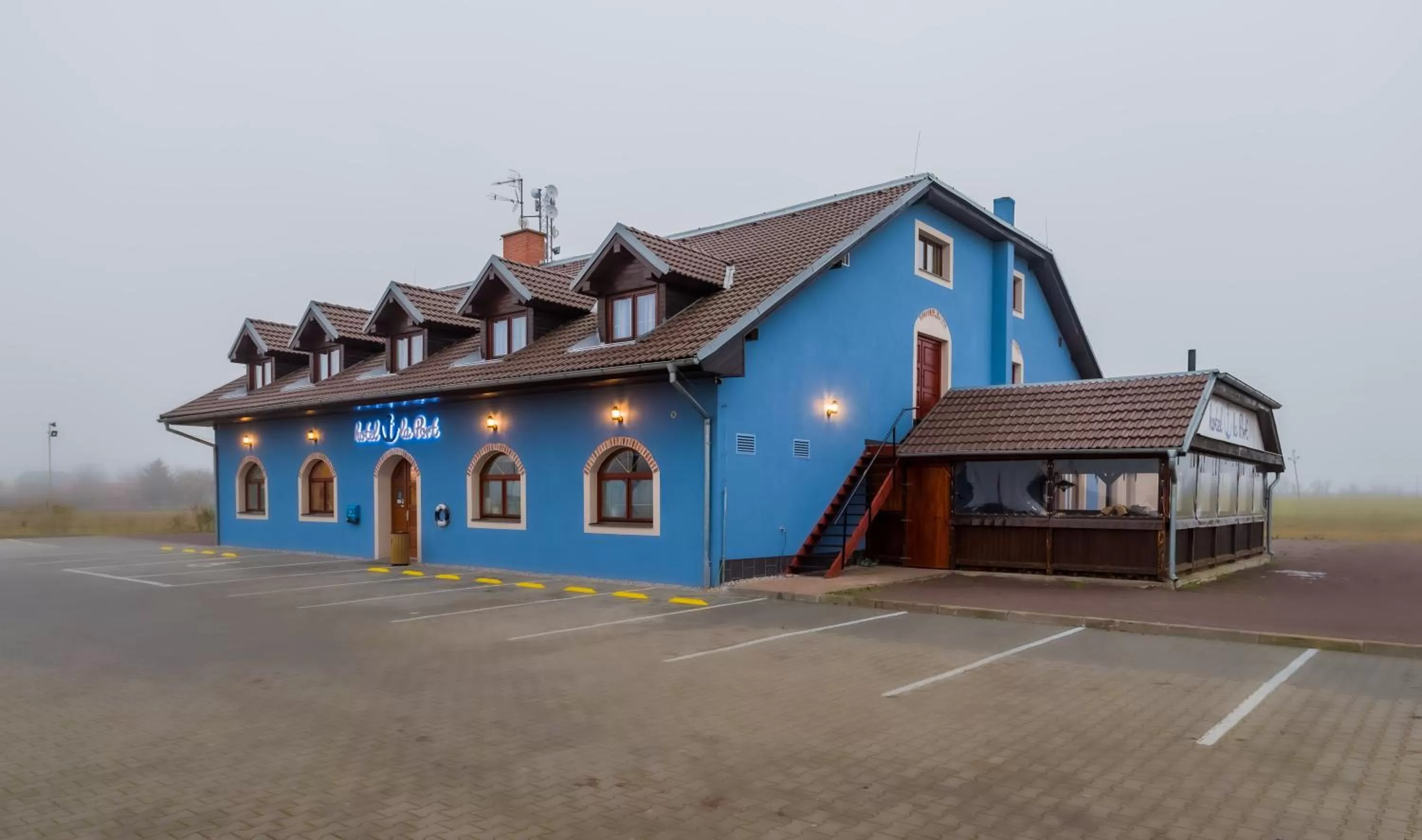 Property building in La Port