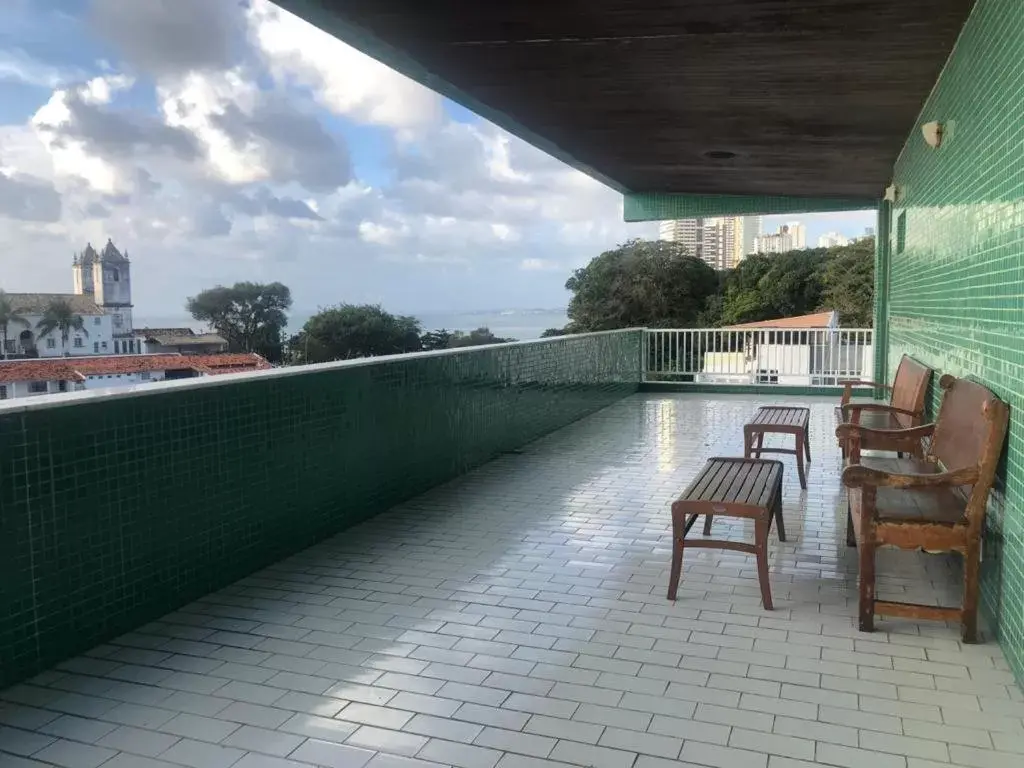 Balcony/Terrace, Swimming Pool in Rede Andrade Barra
