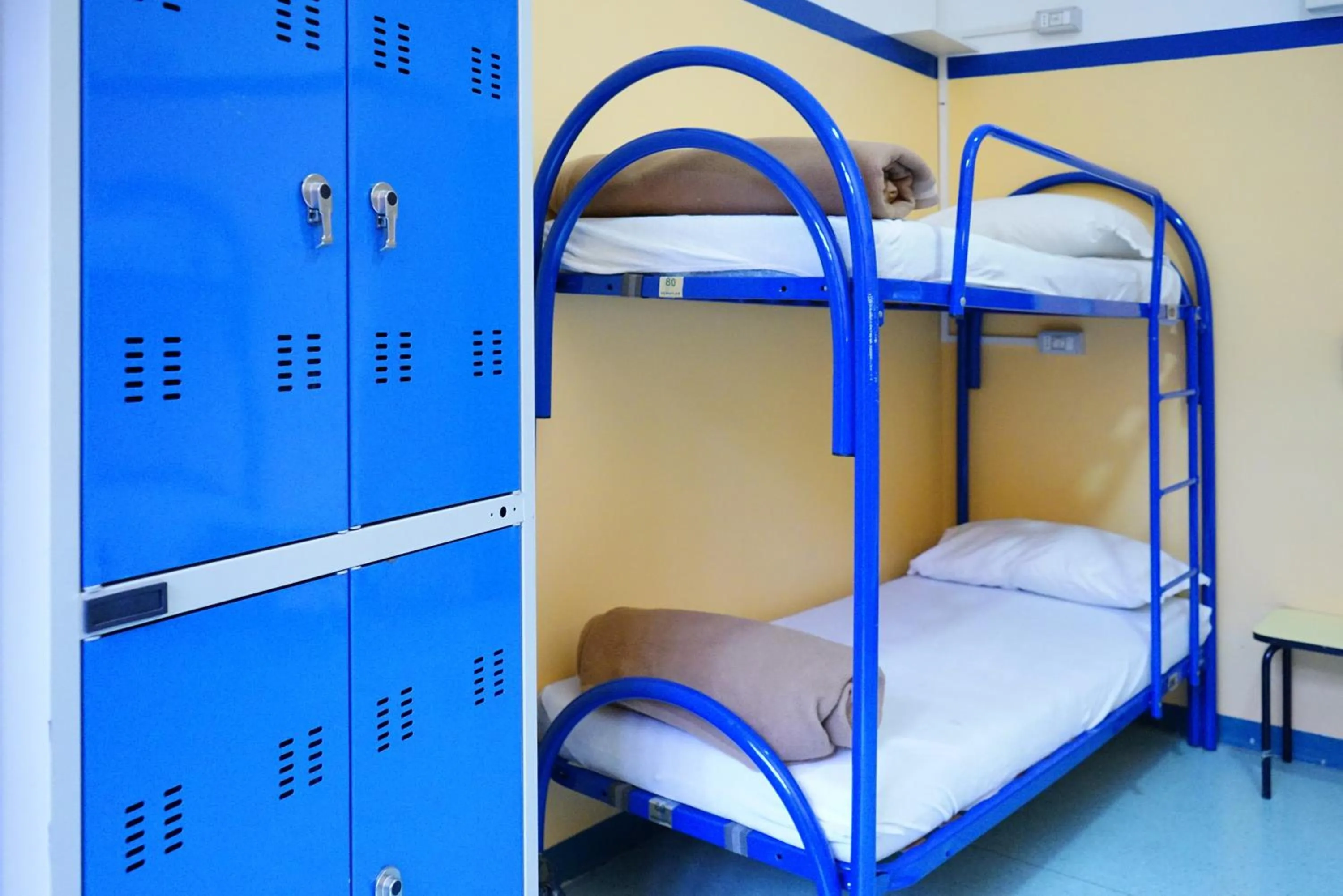 bunk bed, Bed in Hi! Ostello Milano