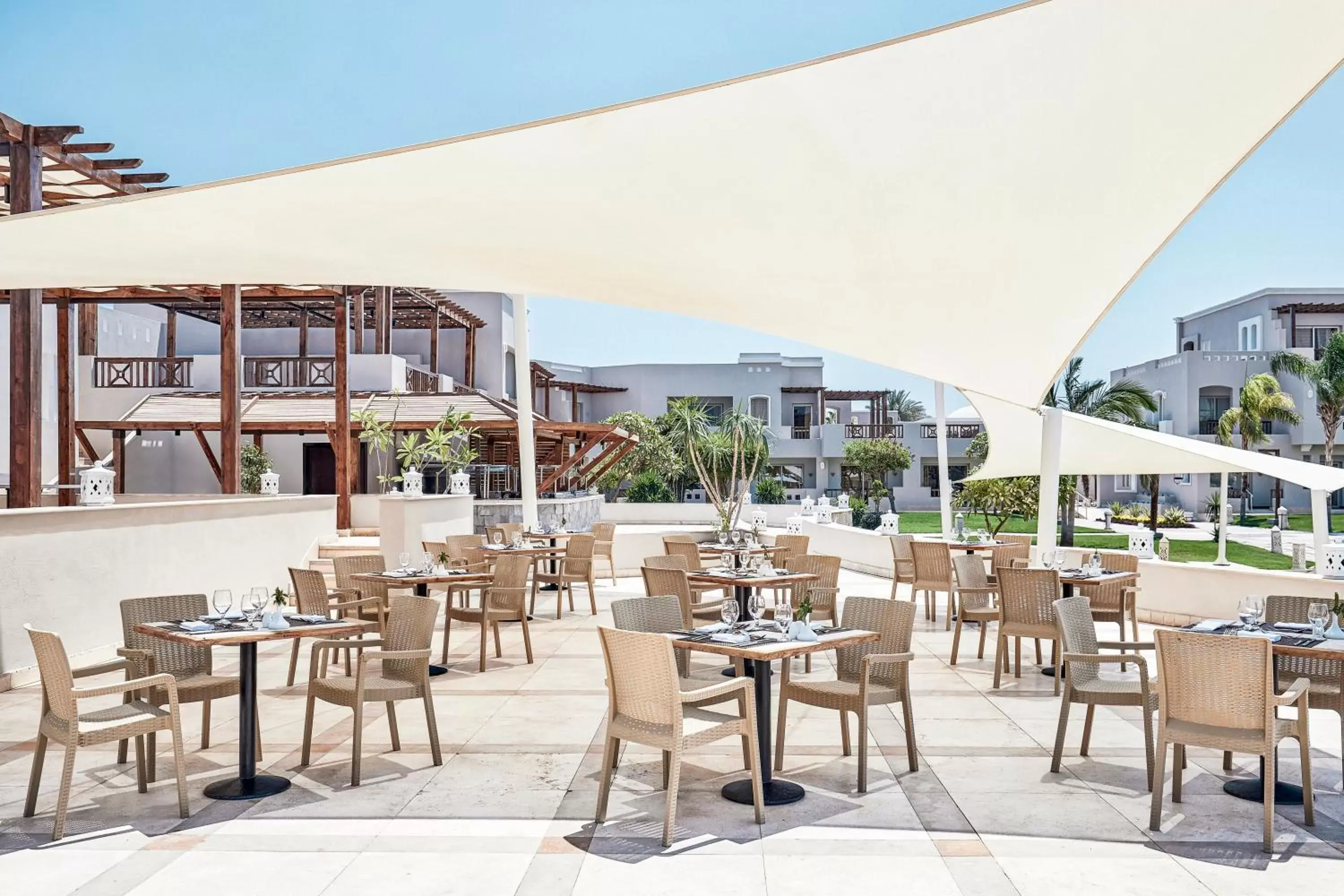 Restaurant/Places to Eat in Sentido Casa Del Mar Resort